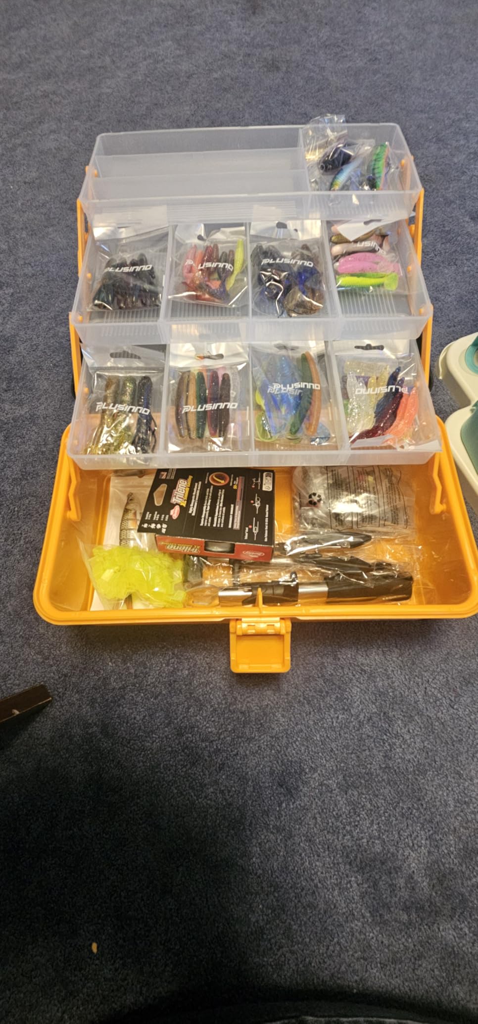PLUSINNO Large 4-Layer Tackle Box with Tackle Included, 547Pcs Fishing Lures Kit - Pliers, Crankbait, Hooks, Weights & Accessories - Freshwater Bass Fishing Bait Lure Gear and Equipment customer photo 2