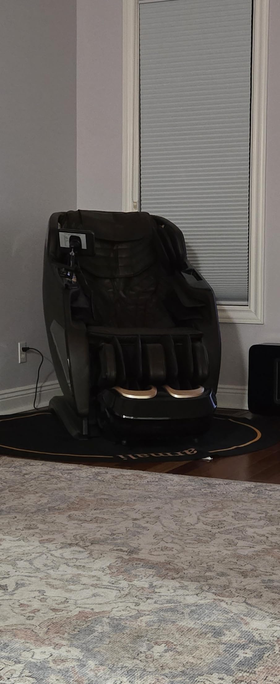 4D Massage Chairs Full Body, Zero Gravity SL-Track Shiatsu Massage Chair Recliner, Core Heating, 20 Massage Techniques, Deep Yoga Stretch, Foot Rollers, Ai Voice, Touch Screen, Wireless Charging customer photo 1