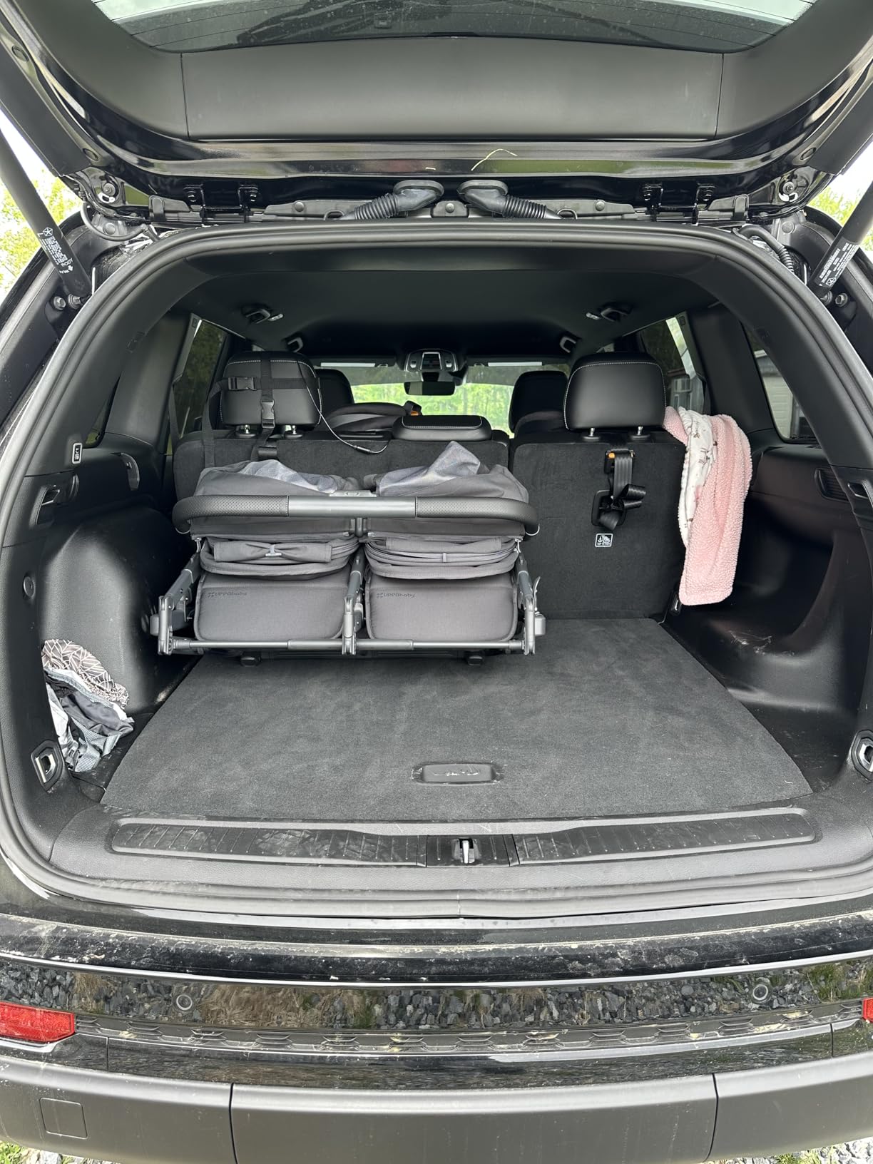 UPPAbaby Minu Duo Side-by-Side Double Stroller - Lightweight + Compact Design for Travel - Easy Fold- From Birth to Toddler - Independent Recline - Greyson (Charcoal Mélange/Carbon Frame/Saddle Leather) customer photo 1