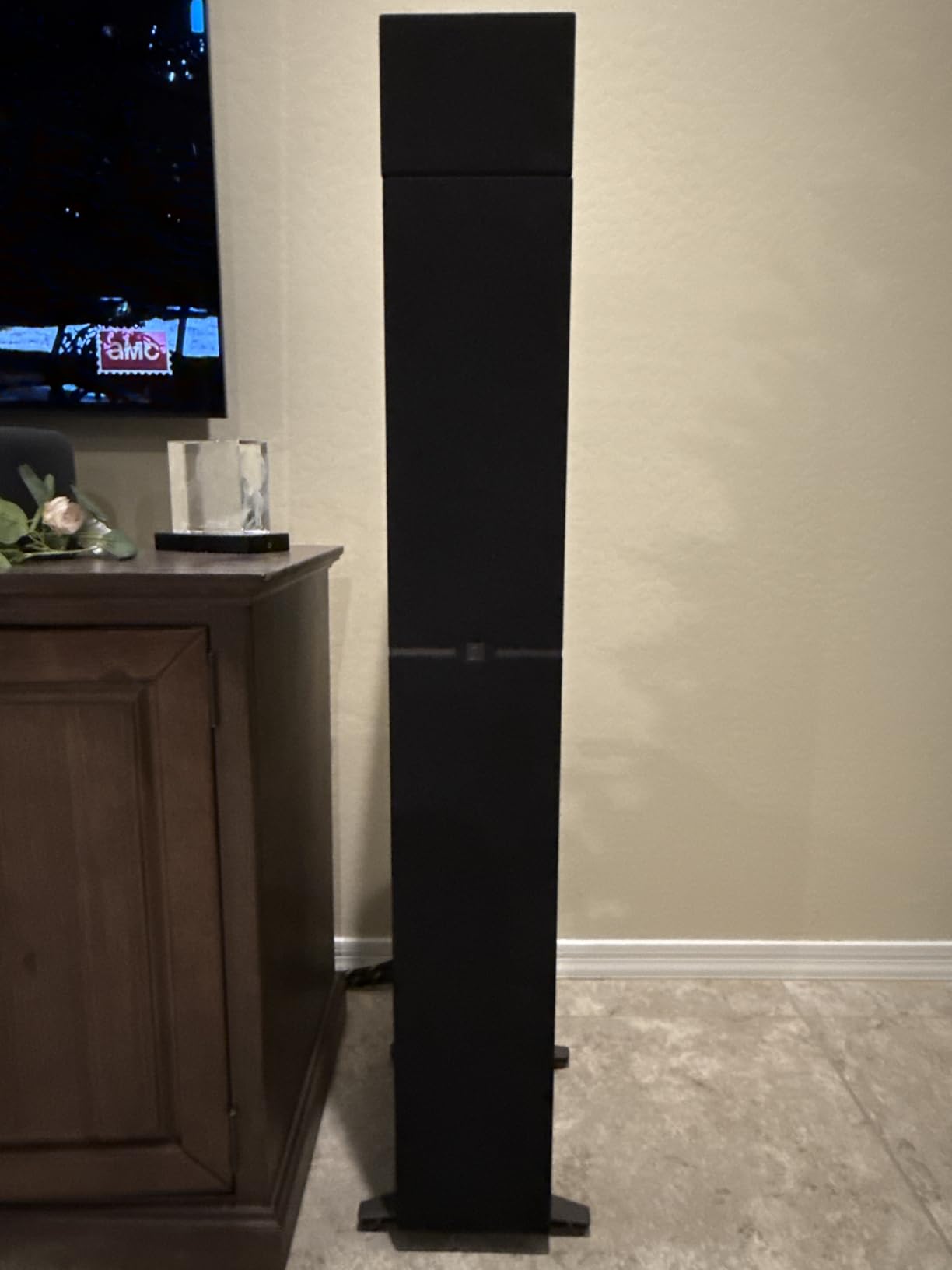 Definitive Technology Dymension DM70 Large Tower Speaker with 10