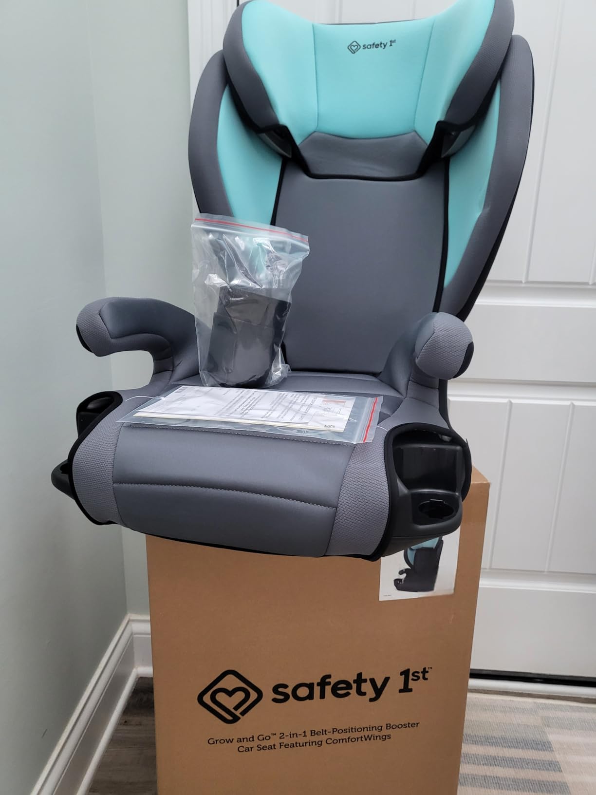 Safety 1st Grow and Go 2-in-1 Booster Car Seat with ComfortWings, Crushed Grape customer photo 2