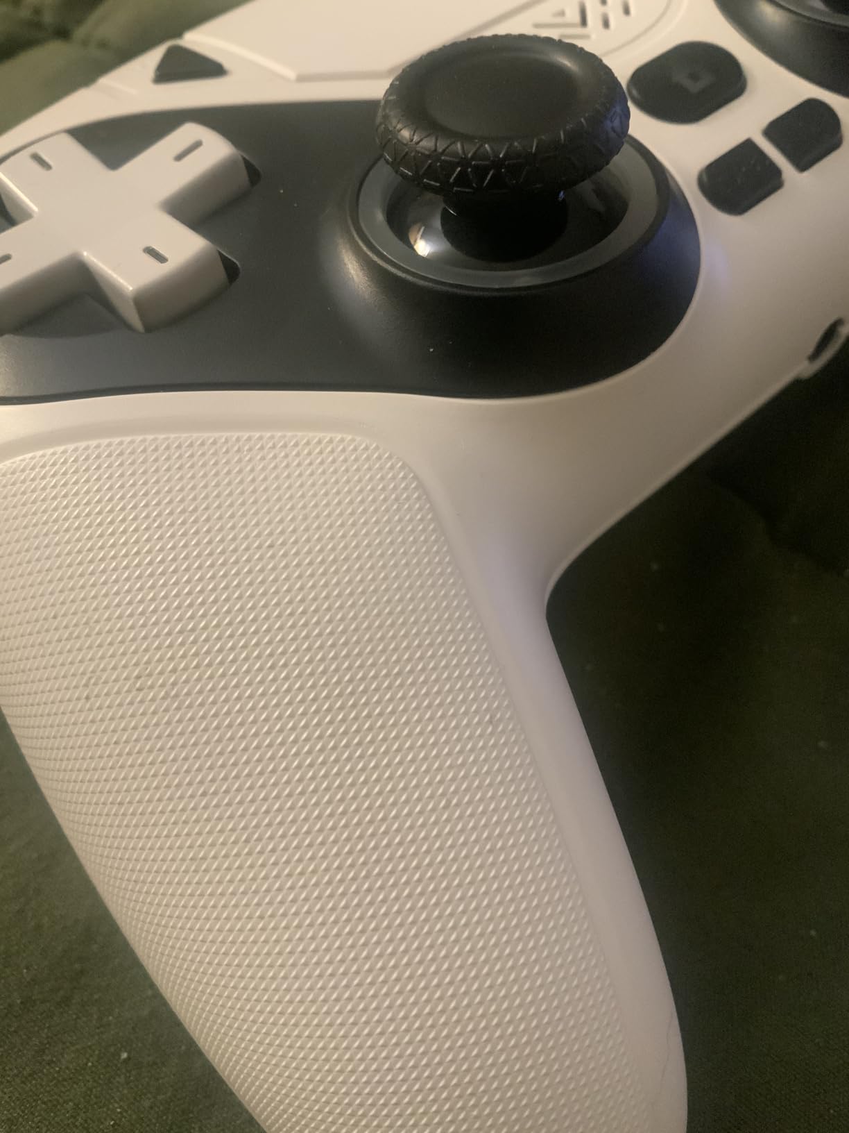 Gamrombo LED Wireless Controller for PS5 with Hall Effect Joysticks customer photo 1