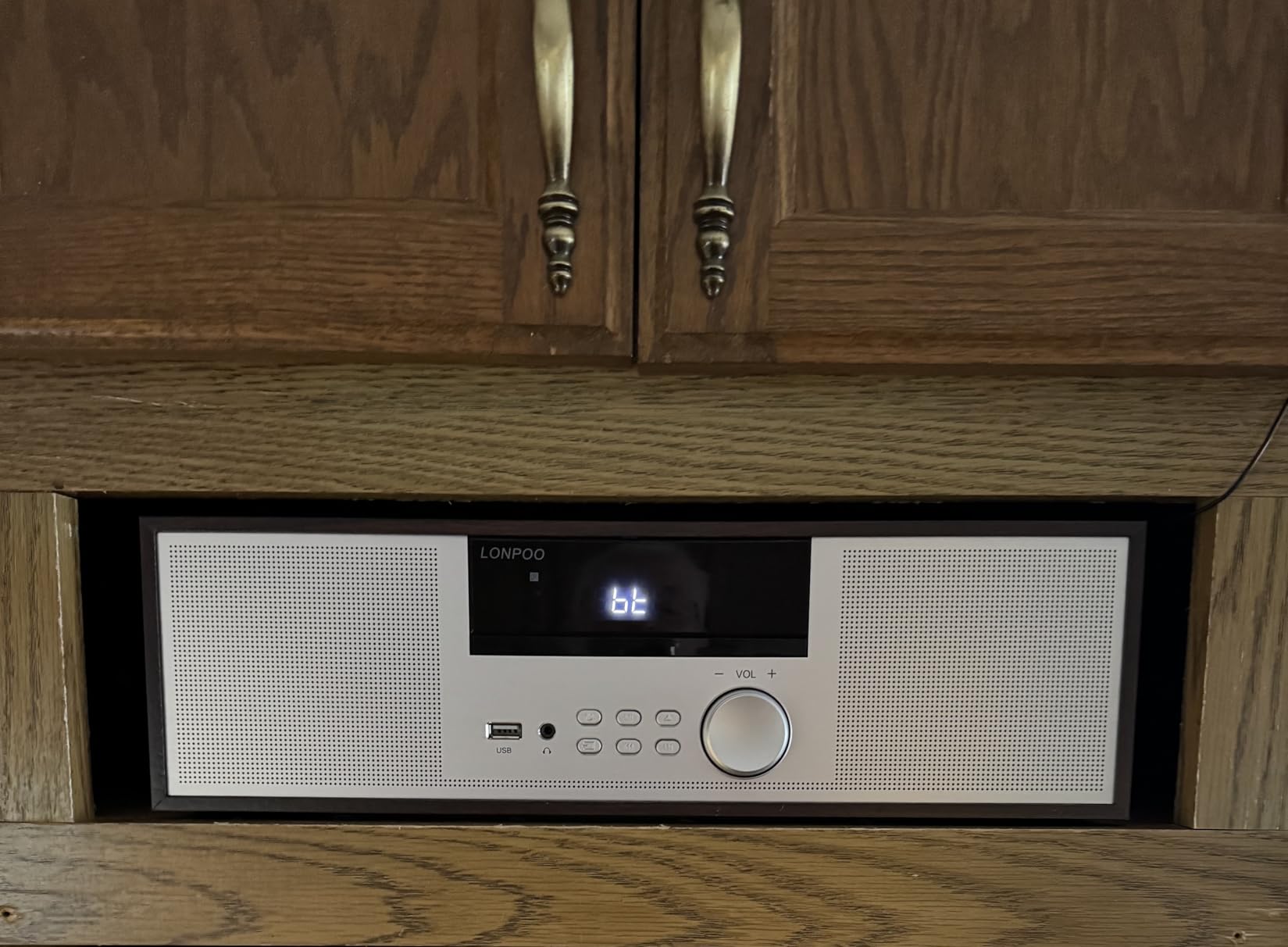 LONPOO Stereo Shelf System for Home, Vintage CD Player 40W RMS Micro Mini System with Remote Control, Bluetooth, FM Radio, USB MP3 Playback & Aux-in, Silver customer photo 1