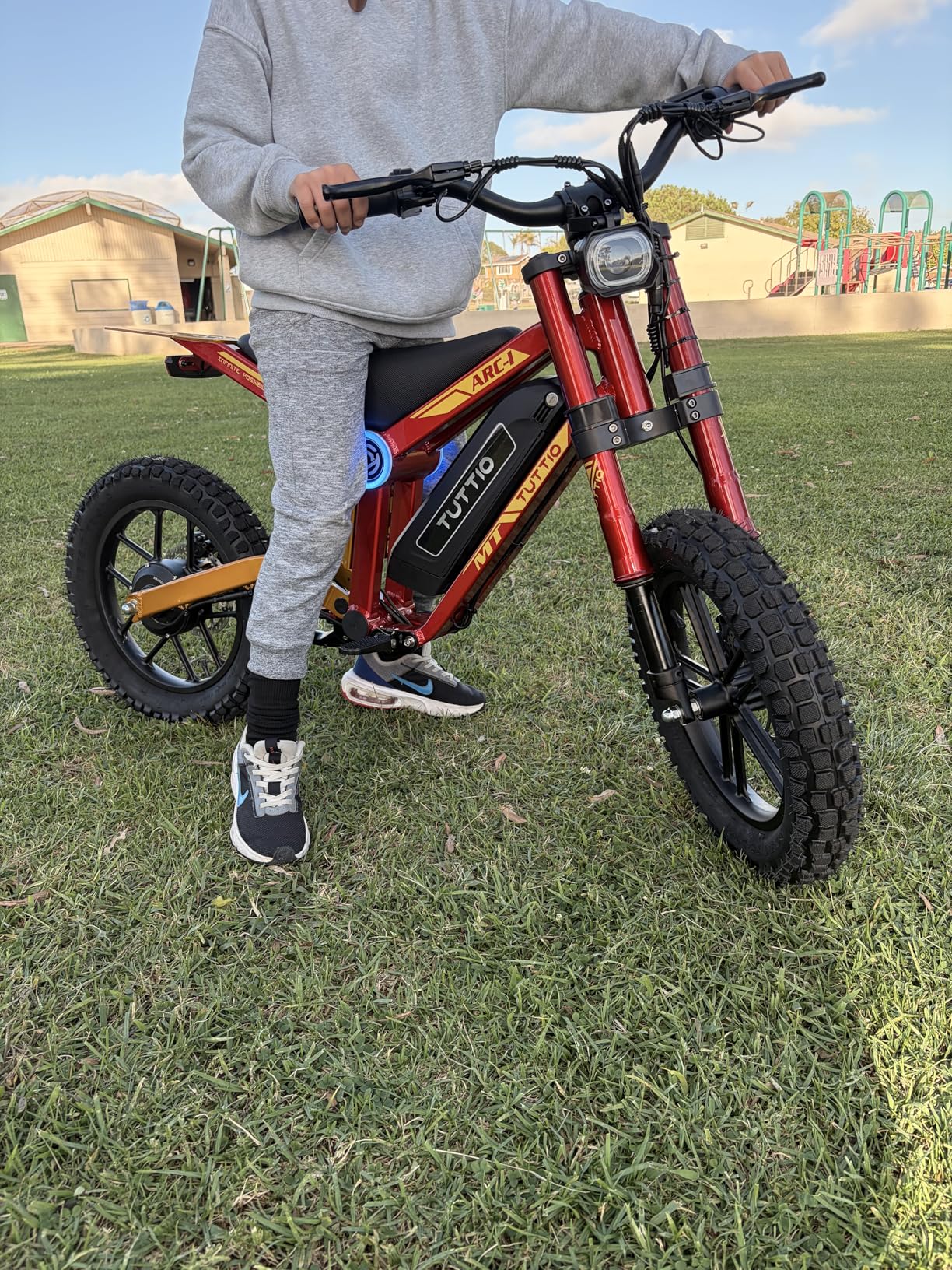TUTTIO ARC-I 750W Kids Electric Dirt Bike, 36V 13AH Electric Motorcycle for Kids 5-8, Up to 22MPH & 25 Miles Long-Range, 5-Speed Modes Electric Bike, 16