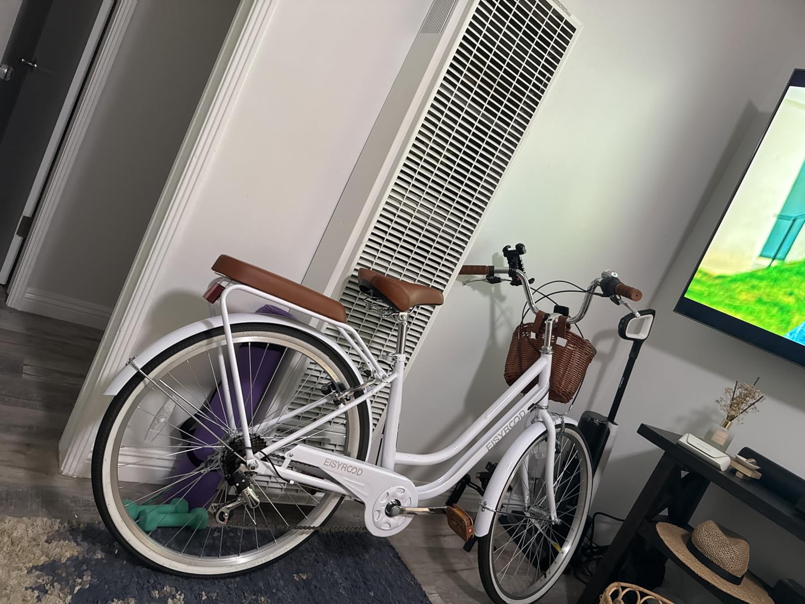 26 Inch Folding Beach Cruiser Bike for Women, 7-Speed Ladies Bike with Basket & Rack, Perfect for City Commuting's Bicycle, Ideal for Women and Adults customer photo 2