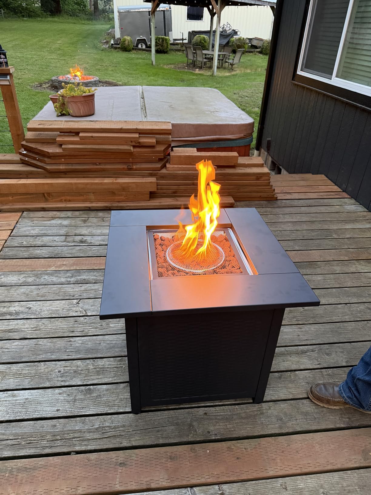 hykolity 28 inch Fire Pit Table, 50000 BTU Patio Heater, 2 in 1 Outdoor Gas Fire Pit with Removable Lid & Lava Stone, CSA-Certified customer photo 1