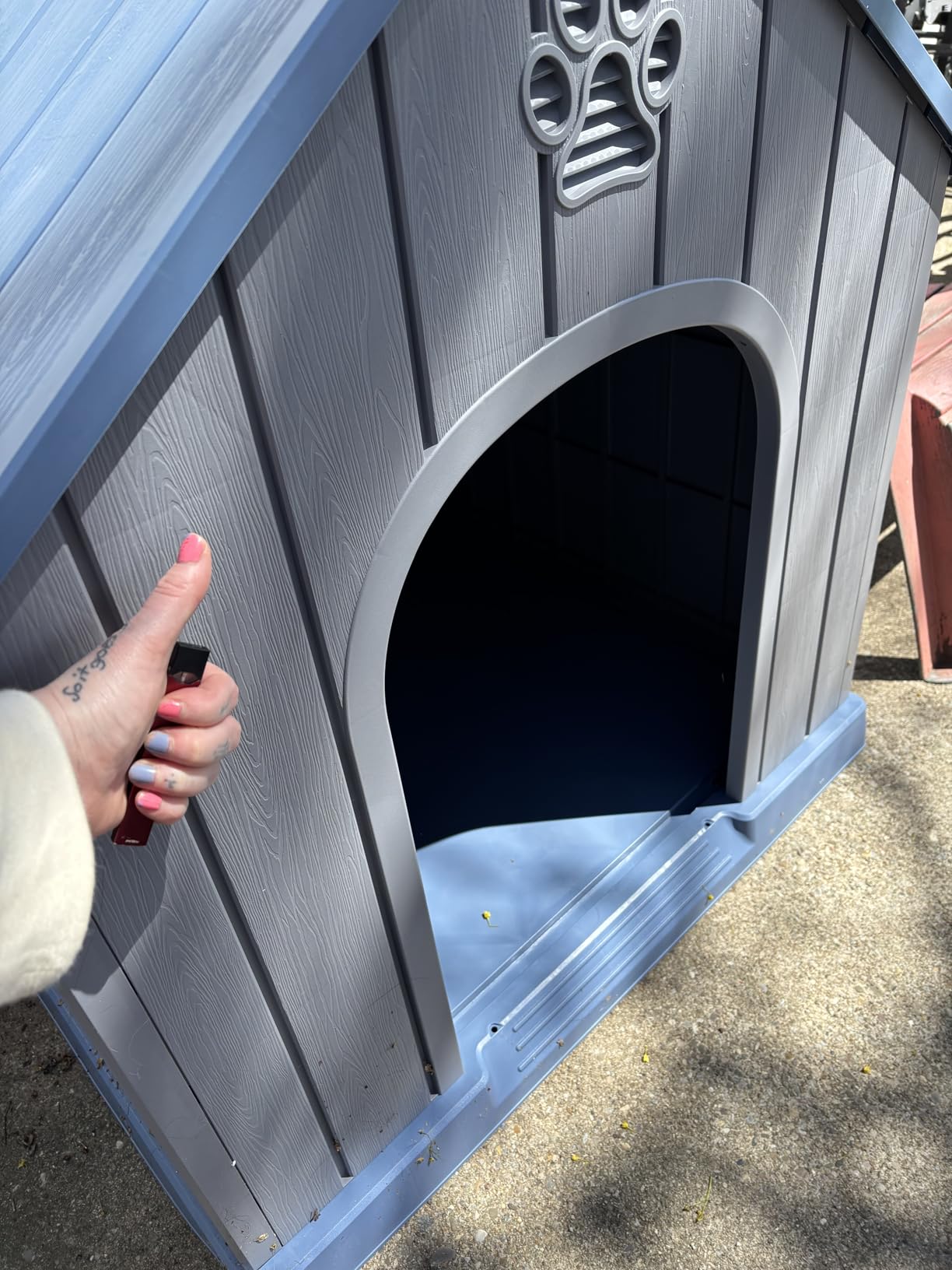 DRATO Large Dog House Indoor Outdoor Waterproof, Puppy Shelter with Air Vents and Elevated Floor, Sturdy Dog Kennel for Small to Large Sized Dogs, Easy to Assemble (Blue, 38.62×36.26×38.07 Inches) customer photo 1