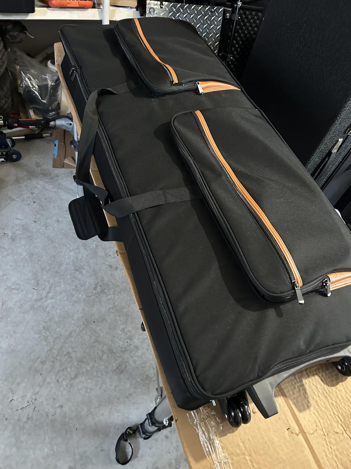 ORKELS 73/76 Key Keyboard Case with Wheels & Adjustable Shoulder Straps - Padded Rolling 76 Key Gig Bag with 4 Accessory Pockets, for Digital Piano, Synthesizer & Keyboard customer photo 2