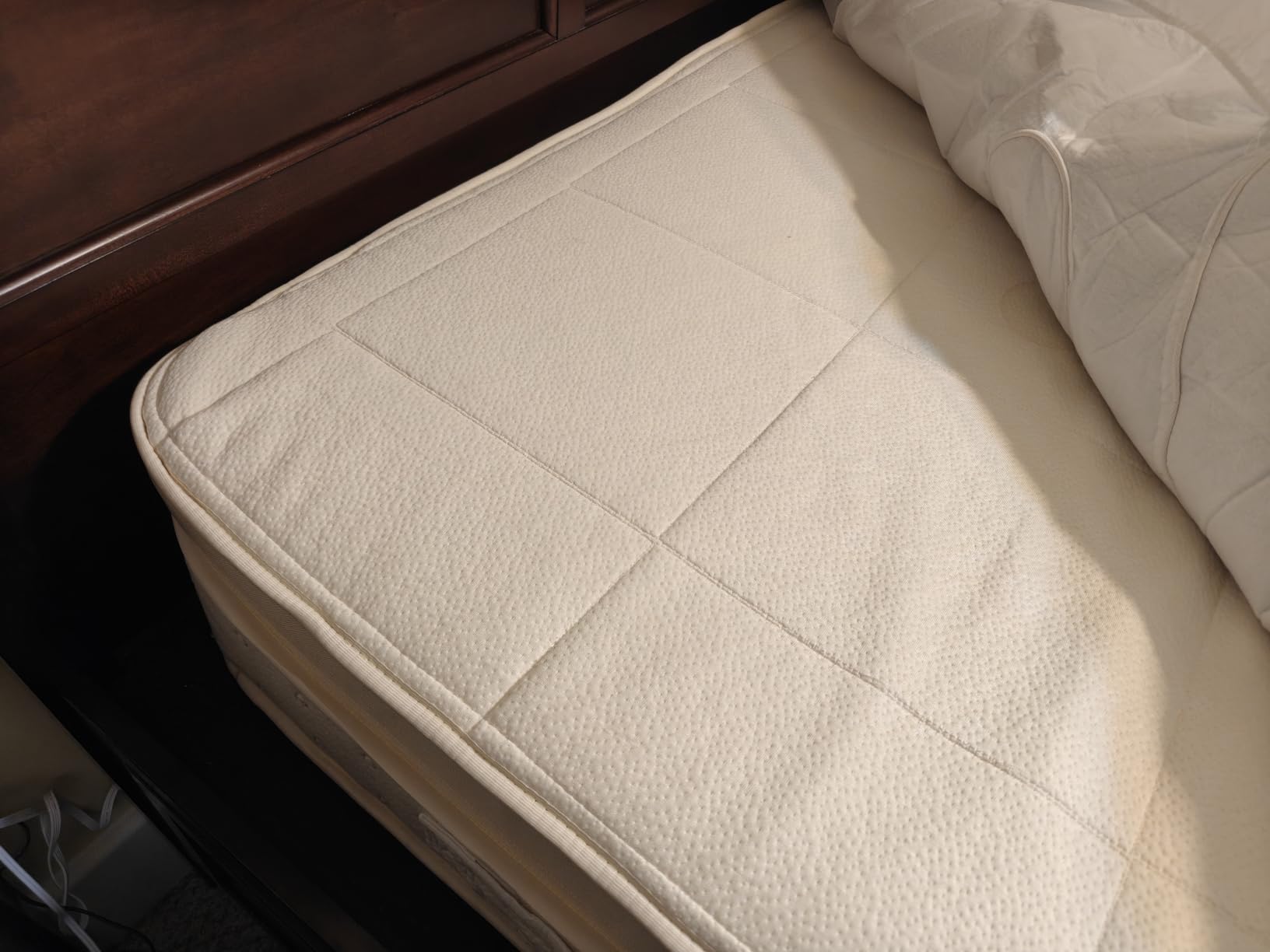 Awara Premier Luxury Hybrid Queen Mattress 12 Inch - Certified Organic Natural Latex - Sustainable New Zealand Wool - Fiberglass-Free - 365-Night Trial customer photo 2