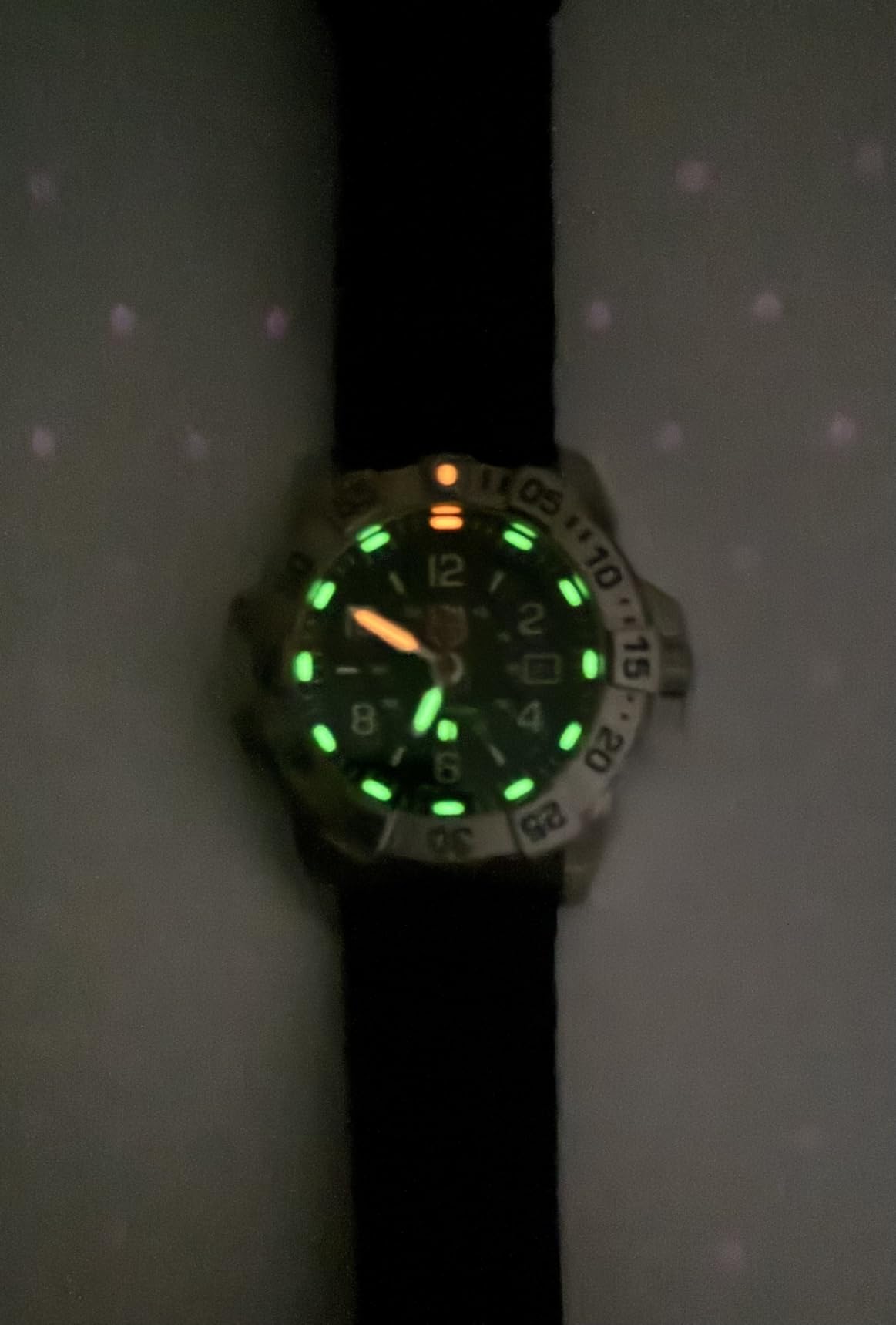 Luminox Navy Seal Steel - Mens Watch 43mm / 44mm - Military Dive Watch - 200m Water Resistant - Sapphire Glass - Mens Watches - Made in Switzerland customer photo 1