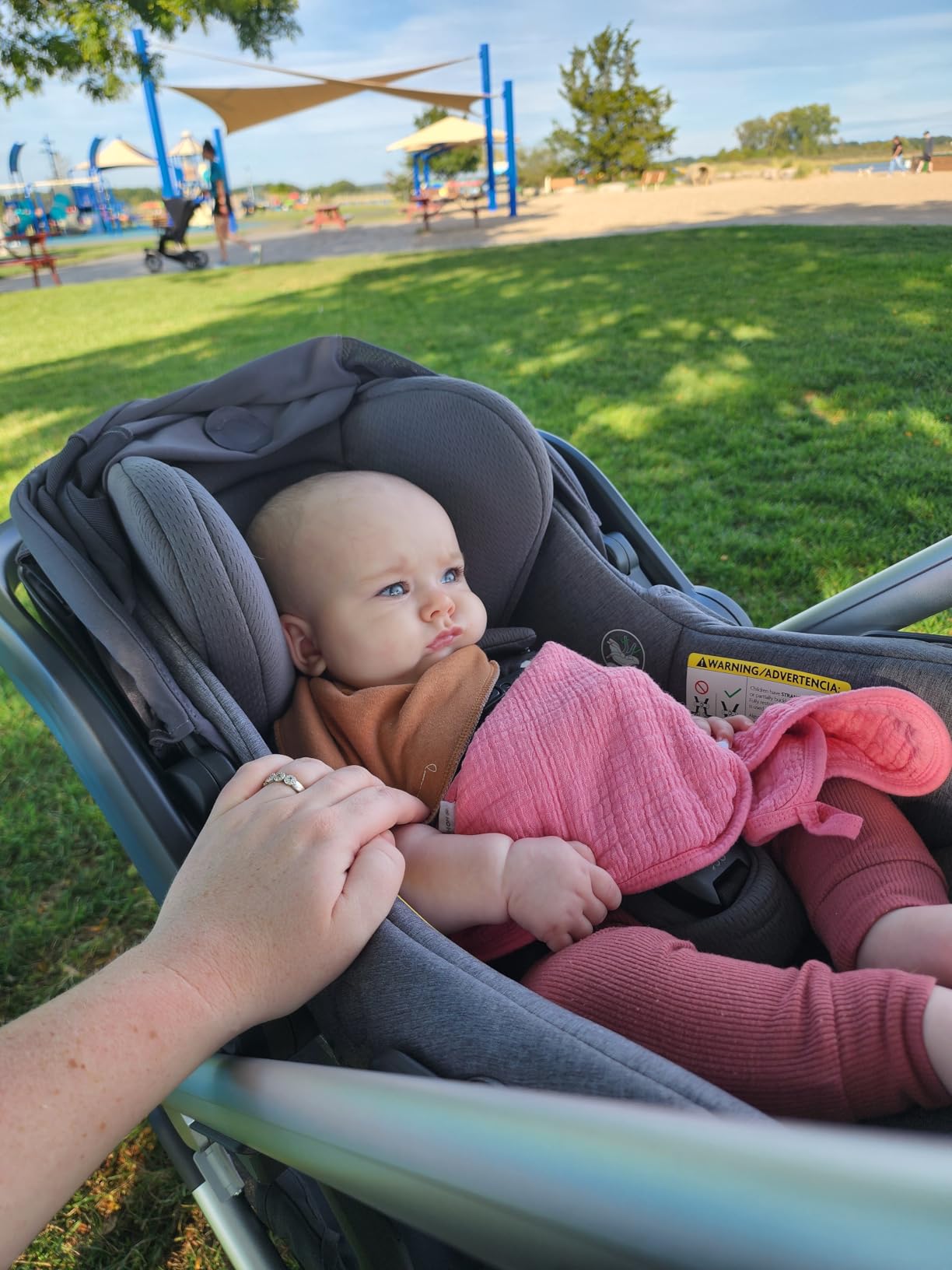 UPPAbaby Mesa V3 Infant Car Seat - Easy Installation + SmartSecure Technology - Base + Infant Insert Included customer photo 2