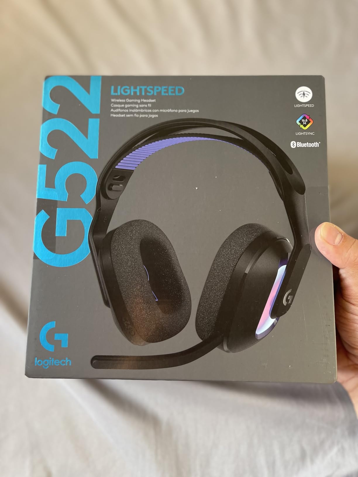 Logitech G522 Lightspeed Wireless Gaming Headset, Full-Band Mic, Advanced Audio, Tri-Connect (Lightspeed, Bluetooth, USB A to C), LIGHTSYNC RGB, for PC & Nintendo Switch/Switch 2 customer photo 2