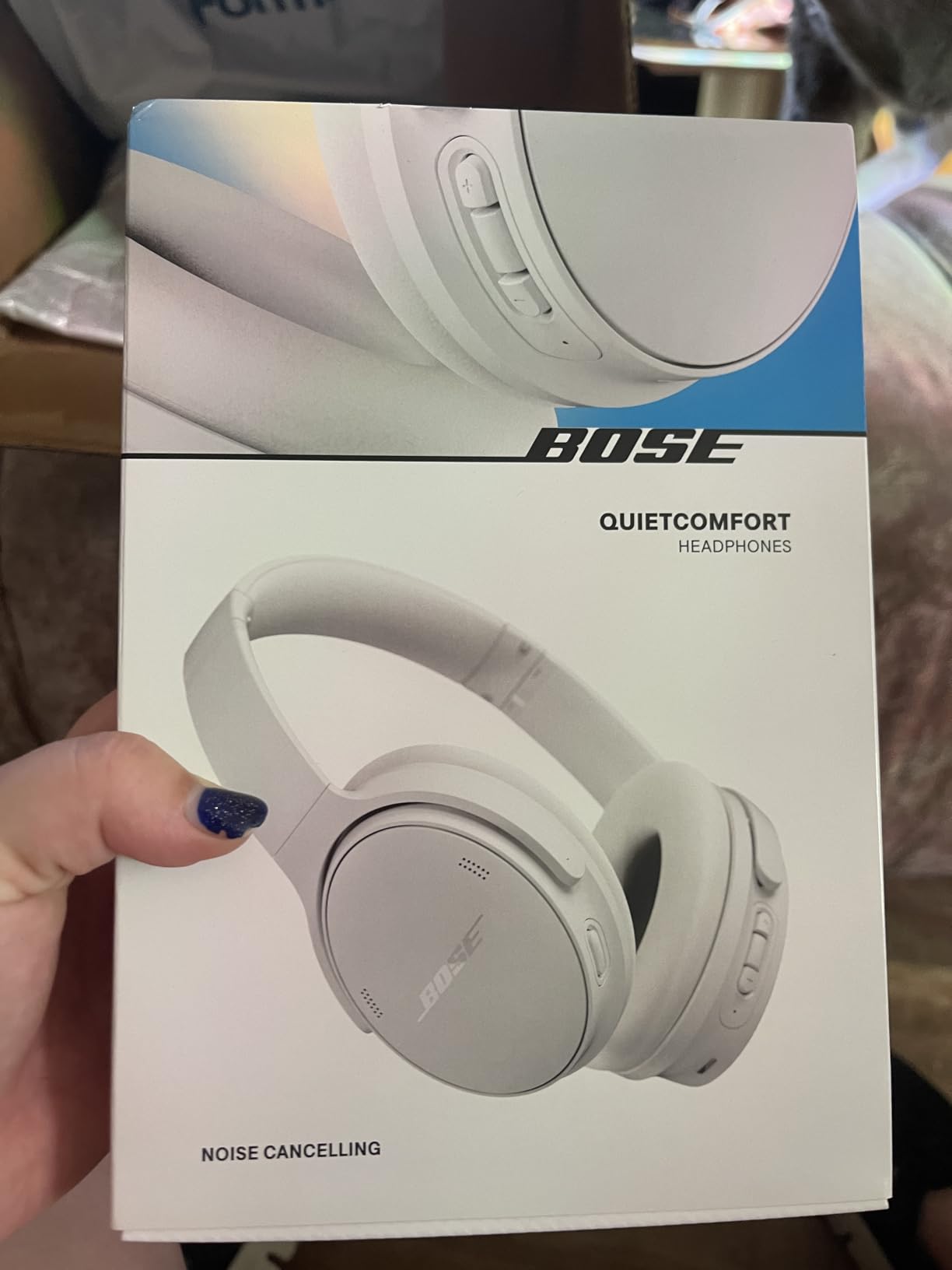 Bose QuietComfort Headphones - Wireless Bluetooth Headphones, Active Over Ear Noise Cancelling and Mic, USB-C Charging, Deep Bass, Up to 24 Hours of Playtime, Moonlight Grey customer photo 2