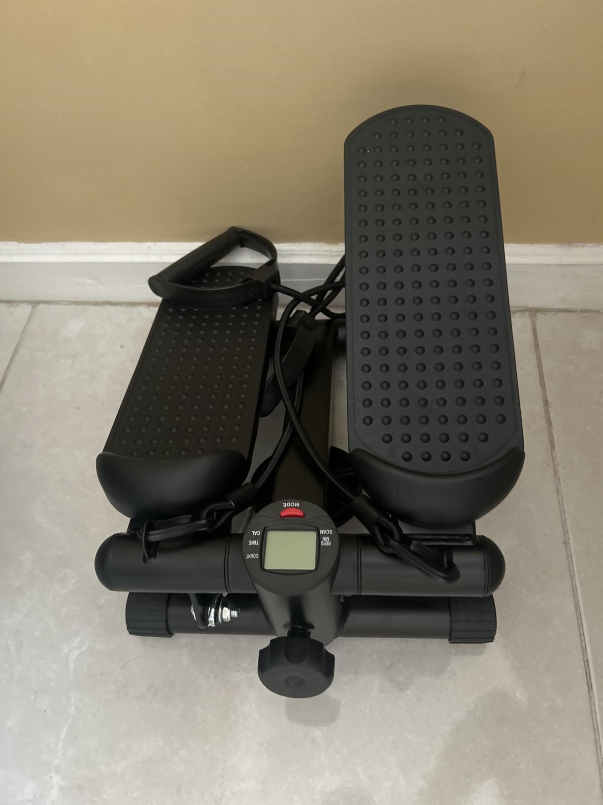 Sweetcrispy Mini Stair Steppers with Resistance Bands for Exercise at Home, Portable Exercise Twist Stepper Machine for Full Body Workout, 300LBS Capacity customer photo 1