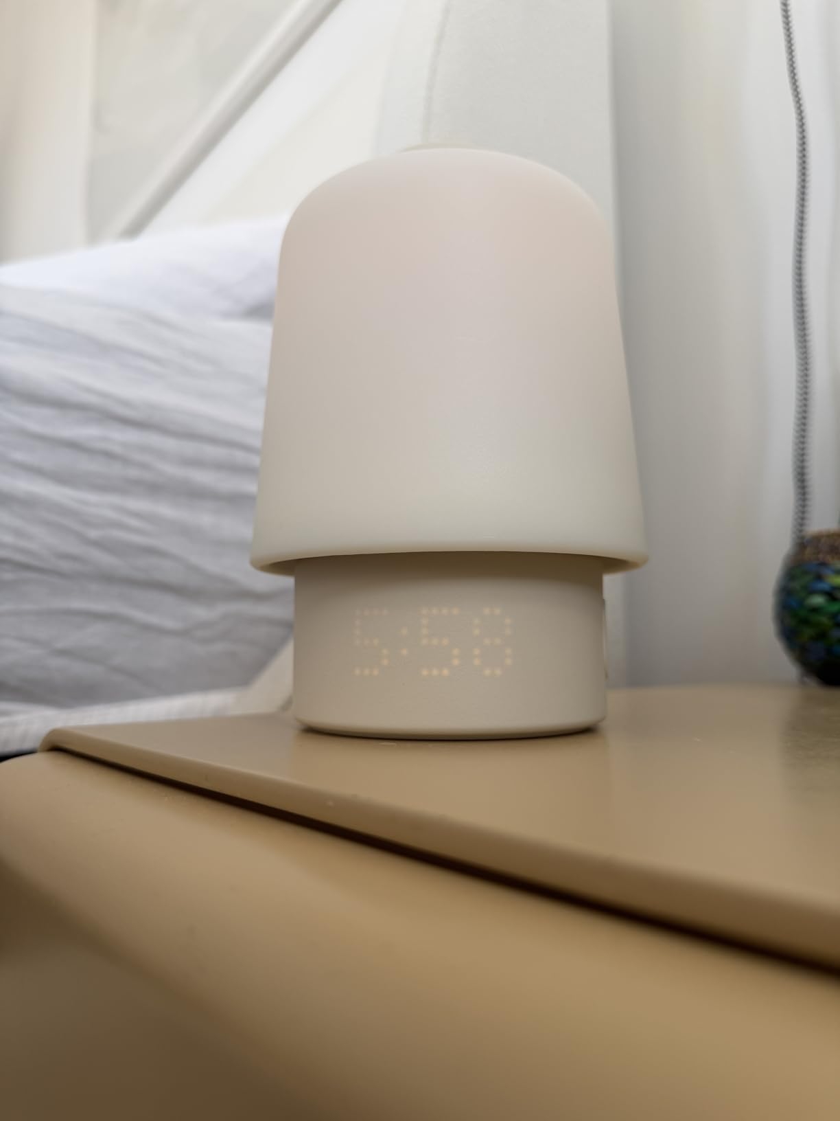Hatch Baby Sound Machine, Night Light (Greige) | Sleep Support | Registry Essential, Routine Builder, Time-to-Rise Alarm Clock, White Noise, Nursery Stories, Toddler Kids (Wi-Fi) customer photo 2