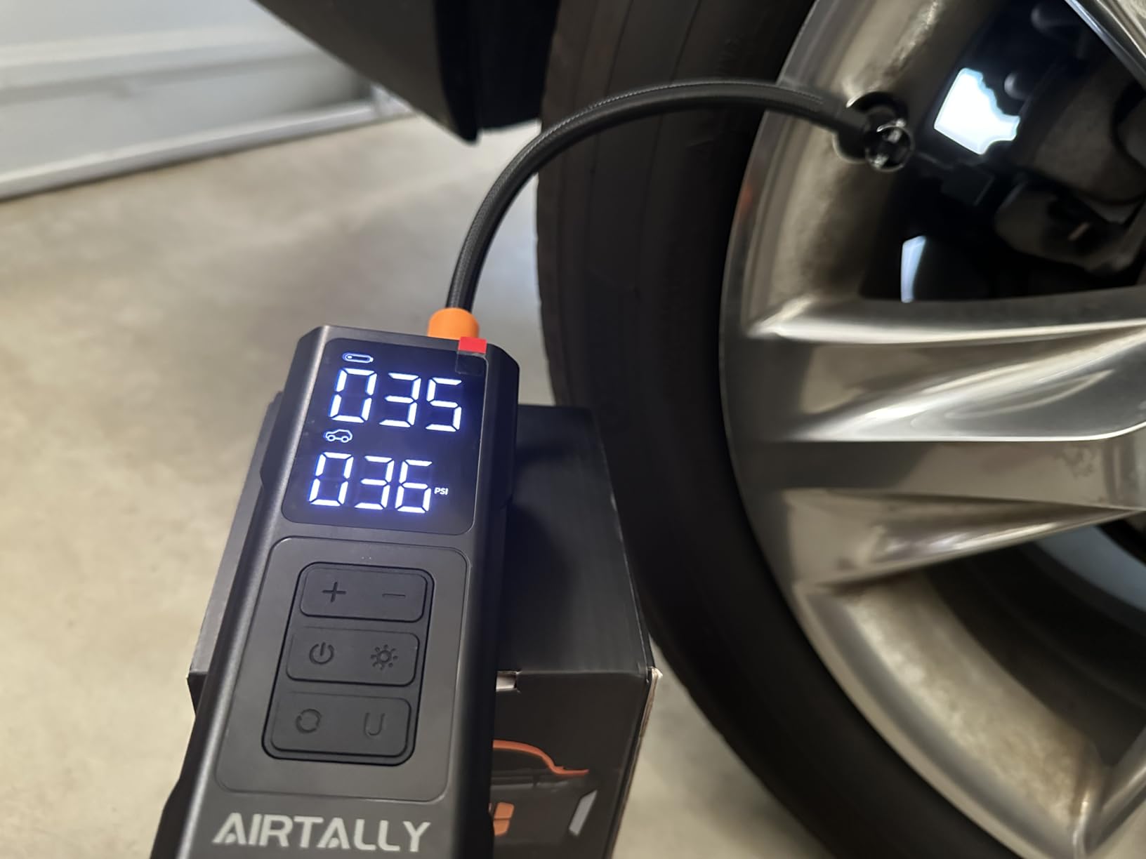 Tire Inflator Portable Air Compressor - 5200mAh 150PSI Quickly Inflate Portable Air Pump for Car Tires/Bike/Basketball with LED Large Dual Screen, Pressure Gauge & Auto Shut-Off customer photo 1