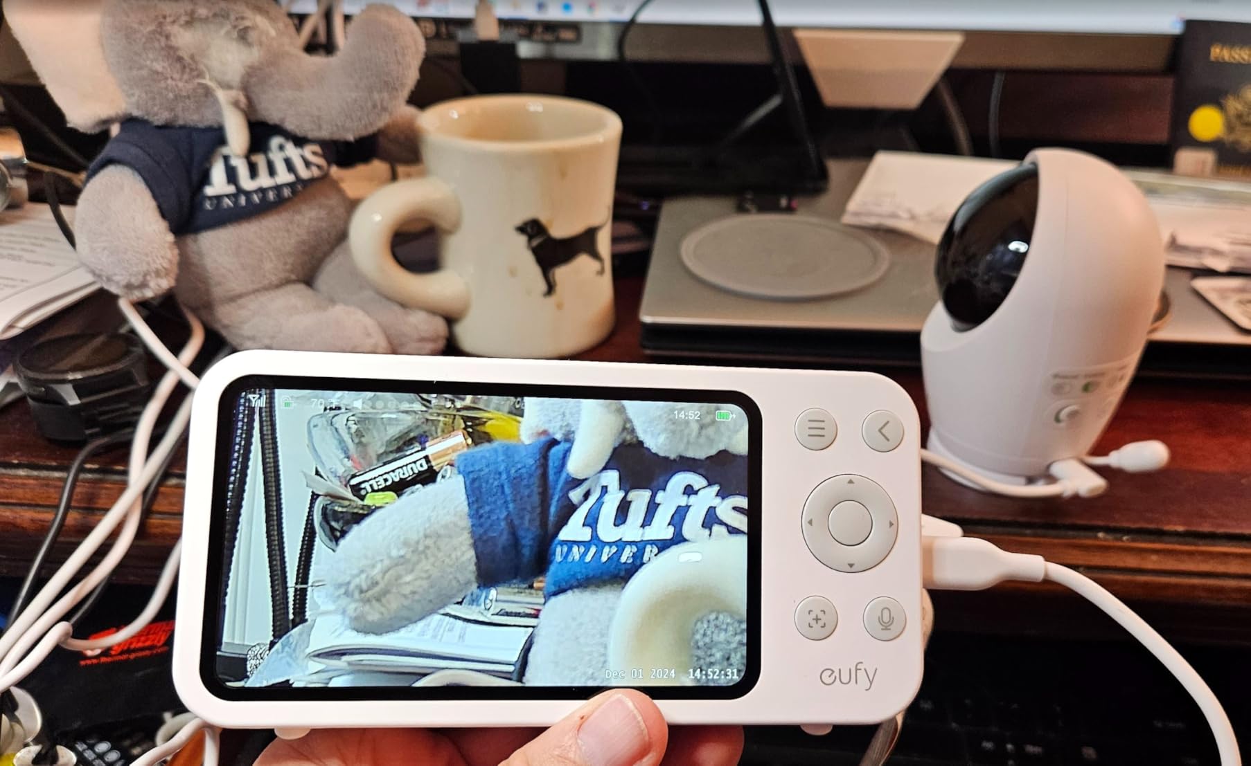 eufy Security Baby Monitor E20 with 2K HD Camera, 5'' 720p Display, Hybrid Wi-Fi & No Wi-Fi Connection, Pan-Tilt, 4X Zoom, Portable Camera with Built-in Battery, 24/7 Recording in App, ANR customer photo 2