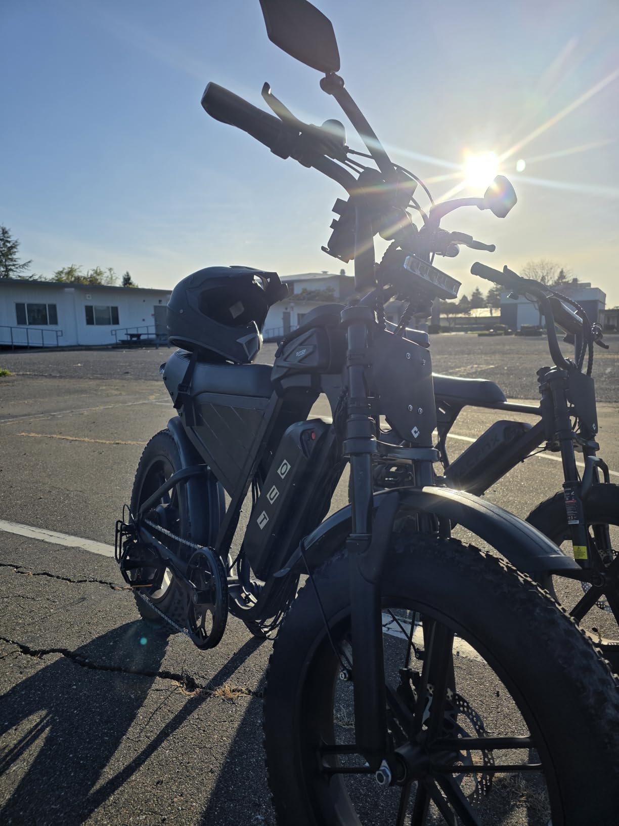 DTTZH F6/F6S/F6PRO Electric Bike for Adults with NFC & Password Unlock, 4000/2000/1500W, 50/40/33MPH, 60V 30Ah, 48V 15/25Ah E-Bike, 100-60 Miles Electric Motorcycle, 20