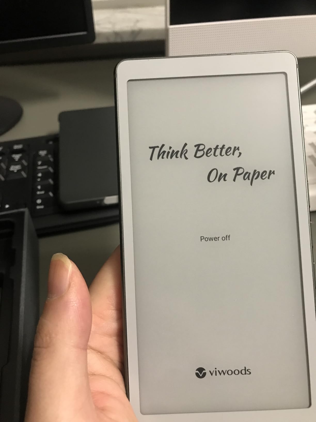 VIWOODS 6.13'' Carta1300 AiPaper Reader with 4G Connectivity, Ultra-Thin & Light E Ink eReader Device, AI Integrated, 300PPI, Adjustable Front Light, 128GB Storage customer photo 2