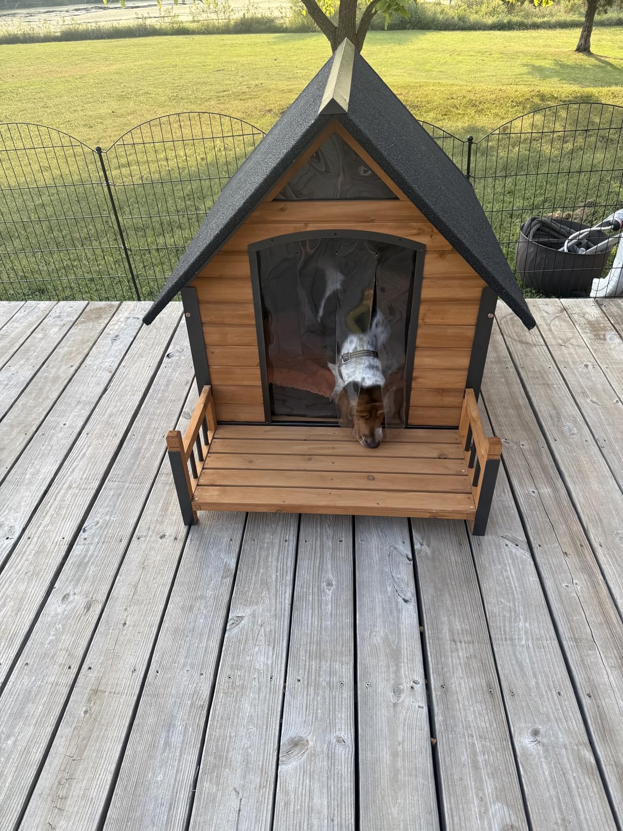GUTINNEEN Outdoor Heated Dog House Insulated Dog Kennel with All-Around Metal Frame, Weatherproof Anti-Bite Dog Shelter with Porch, Wooden Puppy Home Indoor customer photo 2