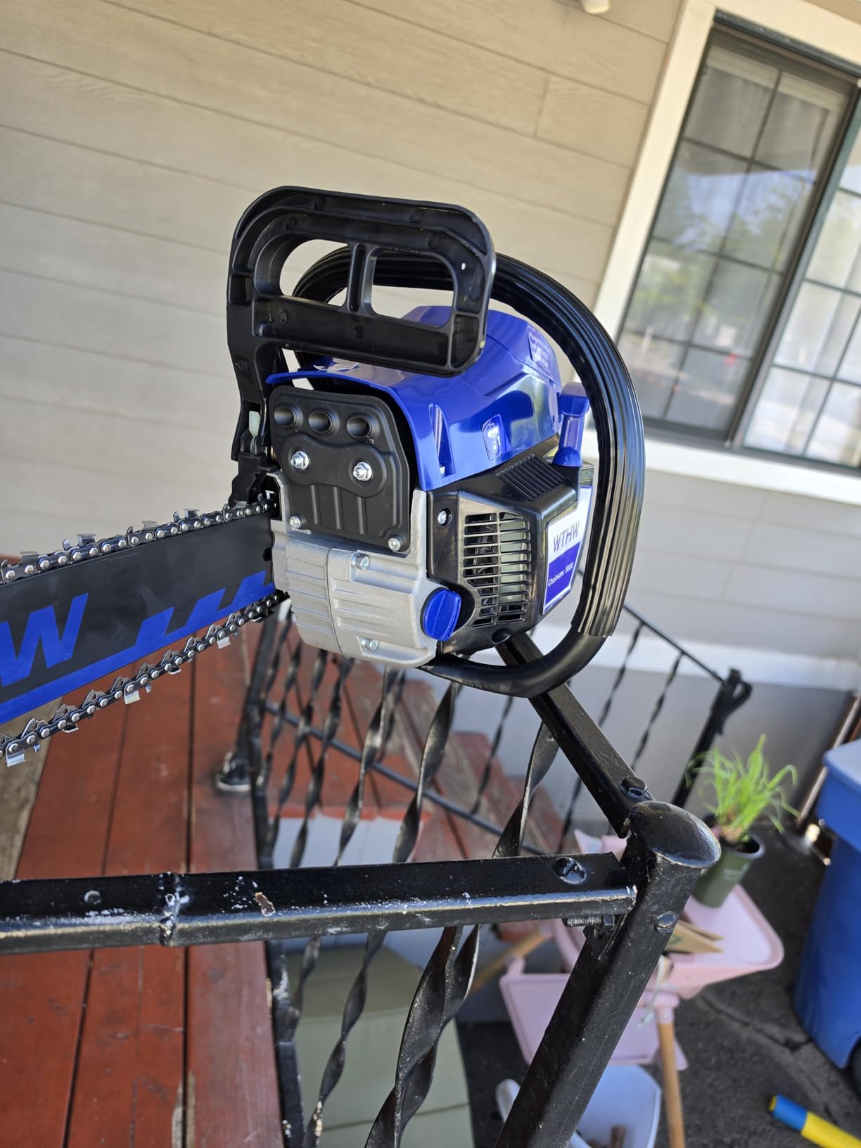 58 cc Gas Powered Chainsaw, 20 in & 18 in Quick-Switch Bars - 550 ml Fuel 260 ml Oil Tanks, Automatic Chain Oiler, Centrifugal Air Filter, Quick Start, Inertial Chain Brake (Blue) customer photo 2
