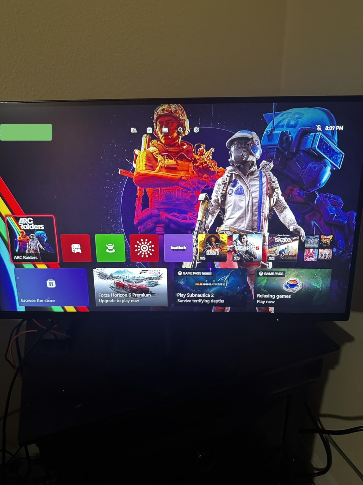 AOC 27G51Z 27 inch Gaming Monitor FHD 1920x1080, 240Hz Native with 260Hz Overclock 0.5ms MPRT, IPS Panel, HDR, 3-Sided Frameless, HDMI 2.0 x1, Display Port x1, 3-Year Zero-Bright-Dot customer photo 1