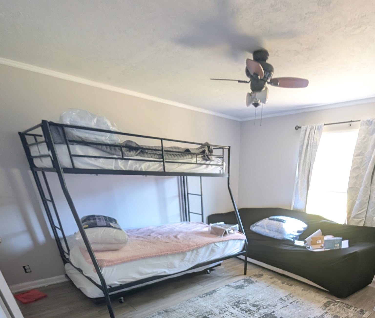 Shintenchi Bunk Bed Twin Over Full Size with Trundle, Heavy-Duty Twin & Full Frame with Full-Length Guardrail and Two Ladders, Black customer photo 1