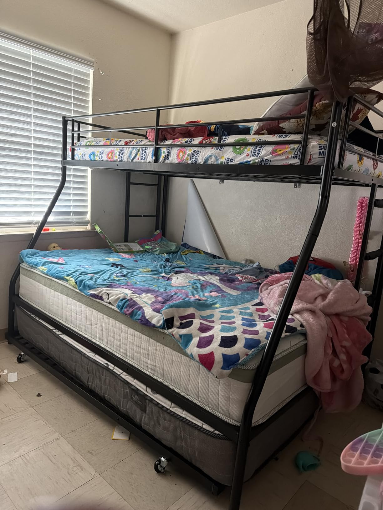 Shintenchi Bunk Bed Twin Over Full Size with Trundle, Heavy-Duty Twin & Full Frame with Full-Length Guardrail and Two Ladders, Black customer photo 2