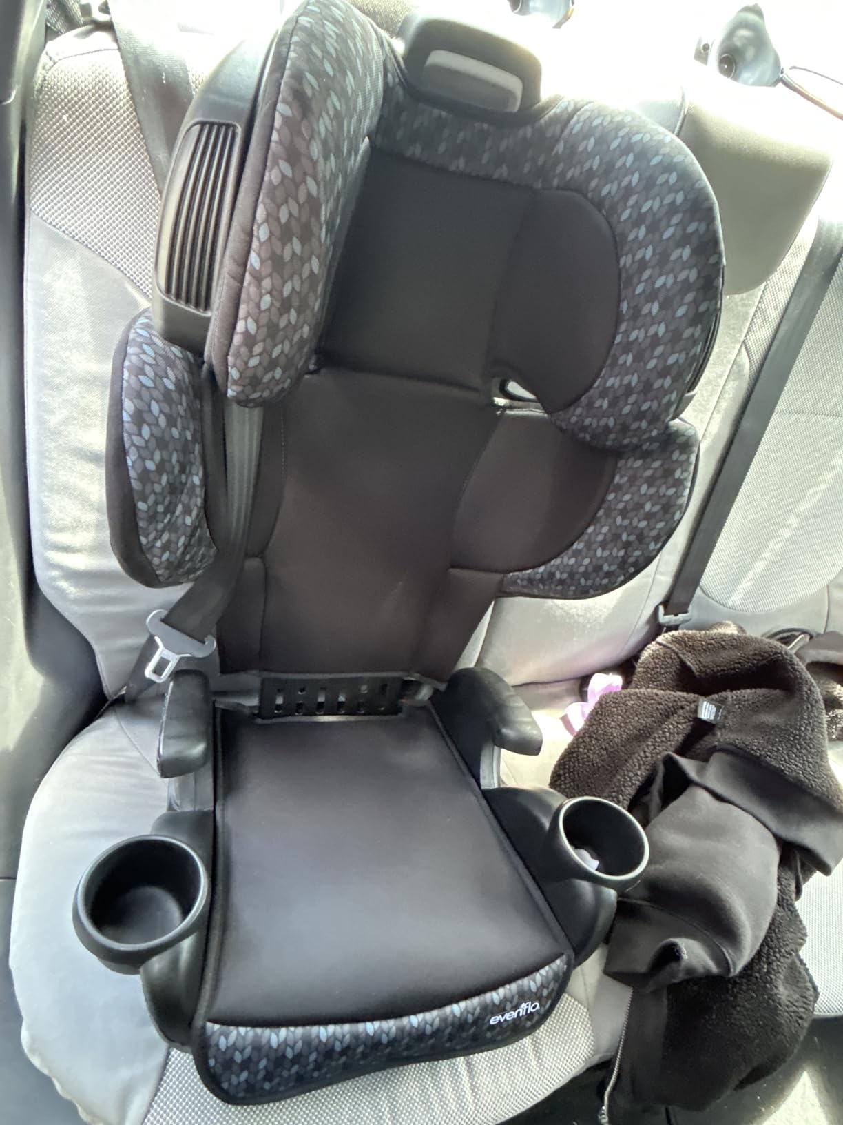 Evenflo GoTime LX Booster Car Seat (Astro Blue) customer photo 2
