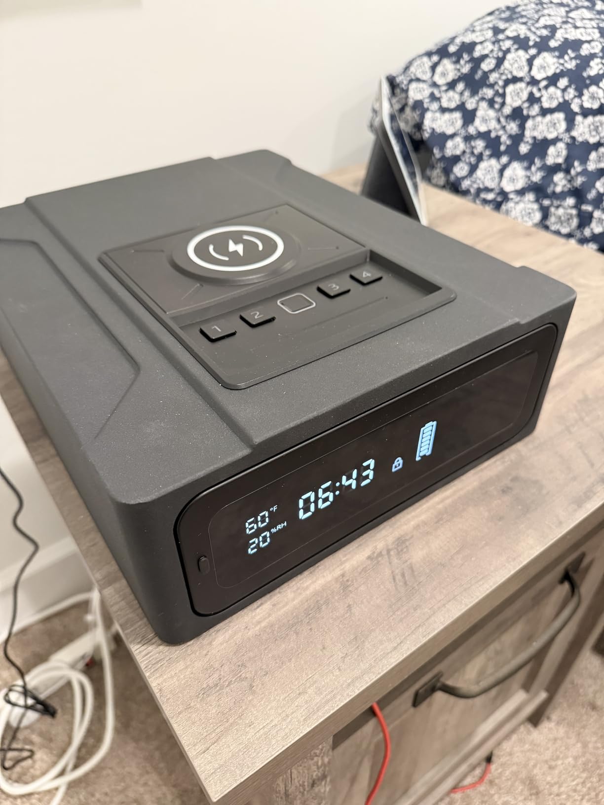 XDeer Biometric Gun Safe for Handgun with Wireless Charging, Quick Access Fingerprint Gun Safes, Bedside Pistol Case, 7/24 Digital Alarm Clock Small safe 1PCS customer photo 2