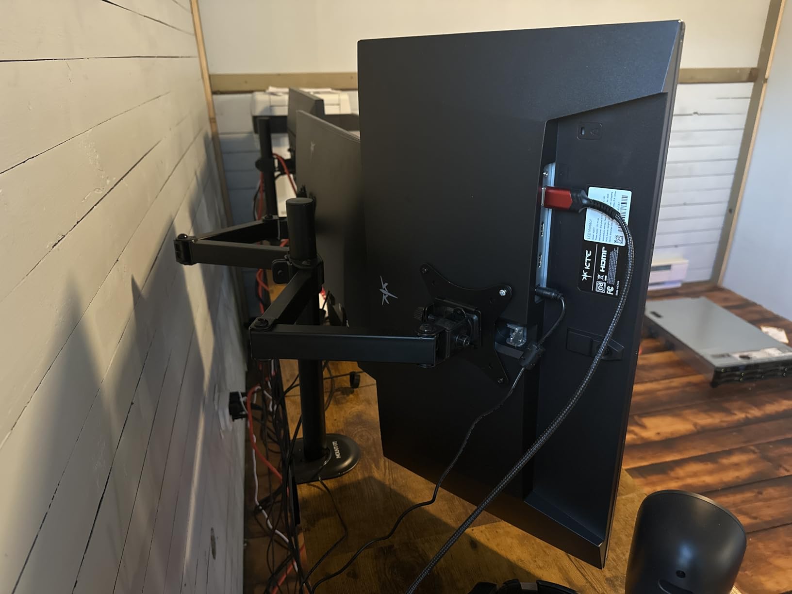KTC 5K Monitor 27 Inch: Dual Mode 5K (5120x2880) @60Hz / 2K@160Hz Computer Monitor, 99% DCI-P3, 100% sRGB, DeltaE<2, Type-C 65W, HDMI & DP, HDR400, Compatible with Mac mini, H27P3 customer photo 2