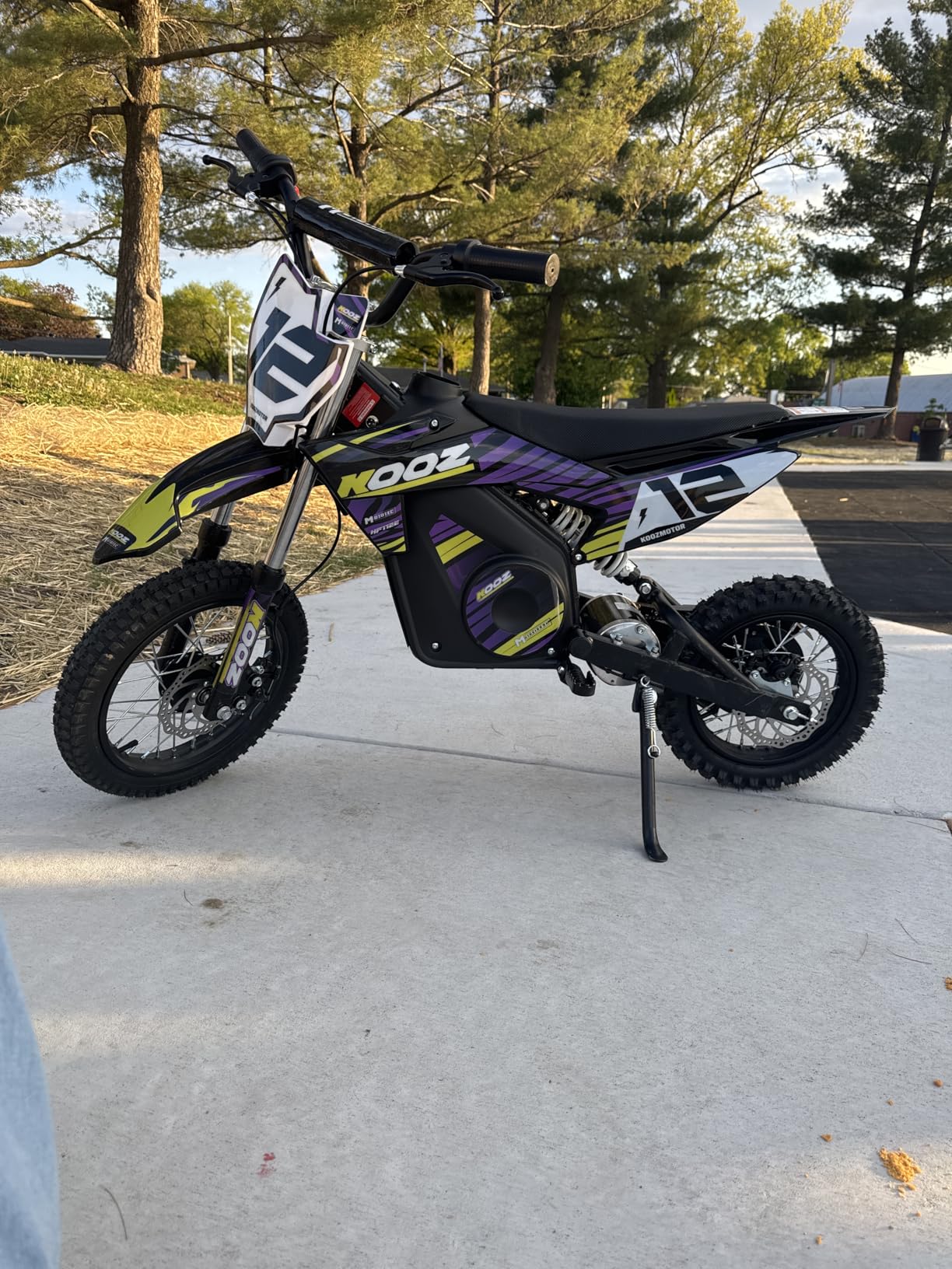 KOOZ HP112E PRO 36V 1000W Electric Dirt Bike for Kids, 3 Speed Modes Teen Electric Motorcycle Up to 20.6 MPH and 19 Miles Long-Range, Dual Suspension and Disc Brake, 16 Inch Sturdy Tire customer photo 1