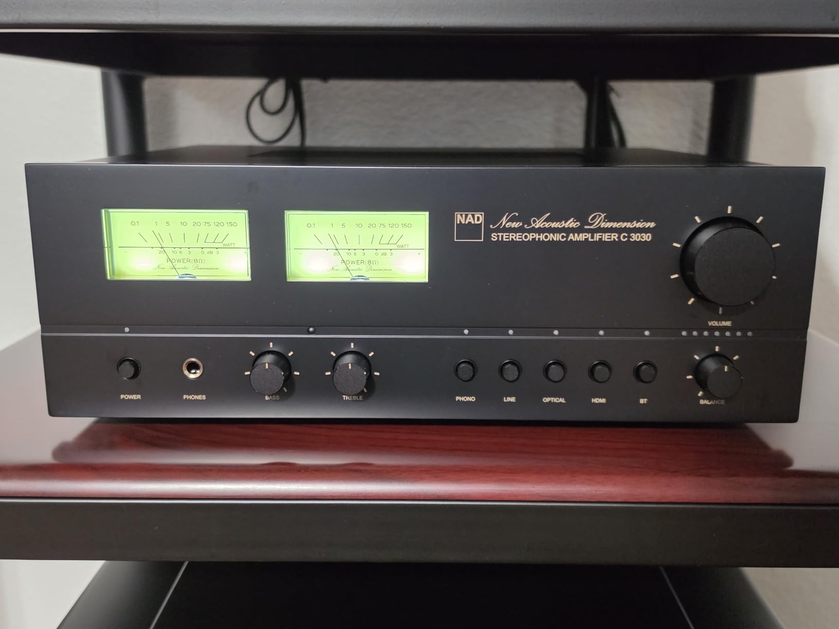 NAD C 3030 Integrated Stereophonic Amplifier - 50W x 2 HybridDigital Amp with PCM5242 DAC, MM Phono Stage, HDMI eARC, Bluetooth aptX HD & Dual VU Meters customer photo 1