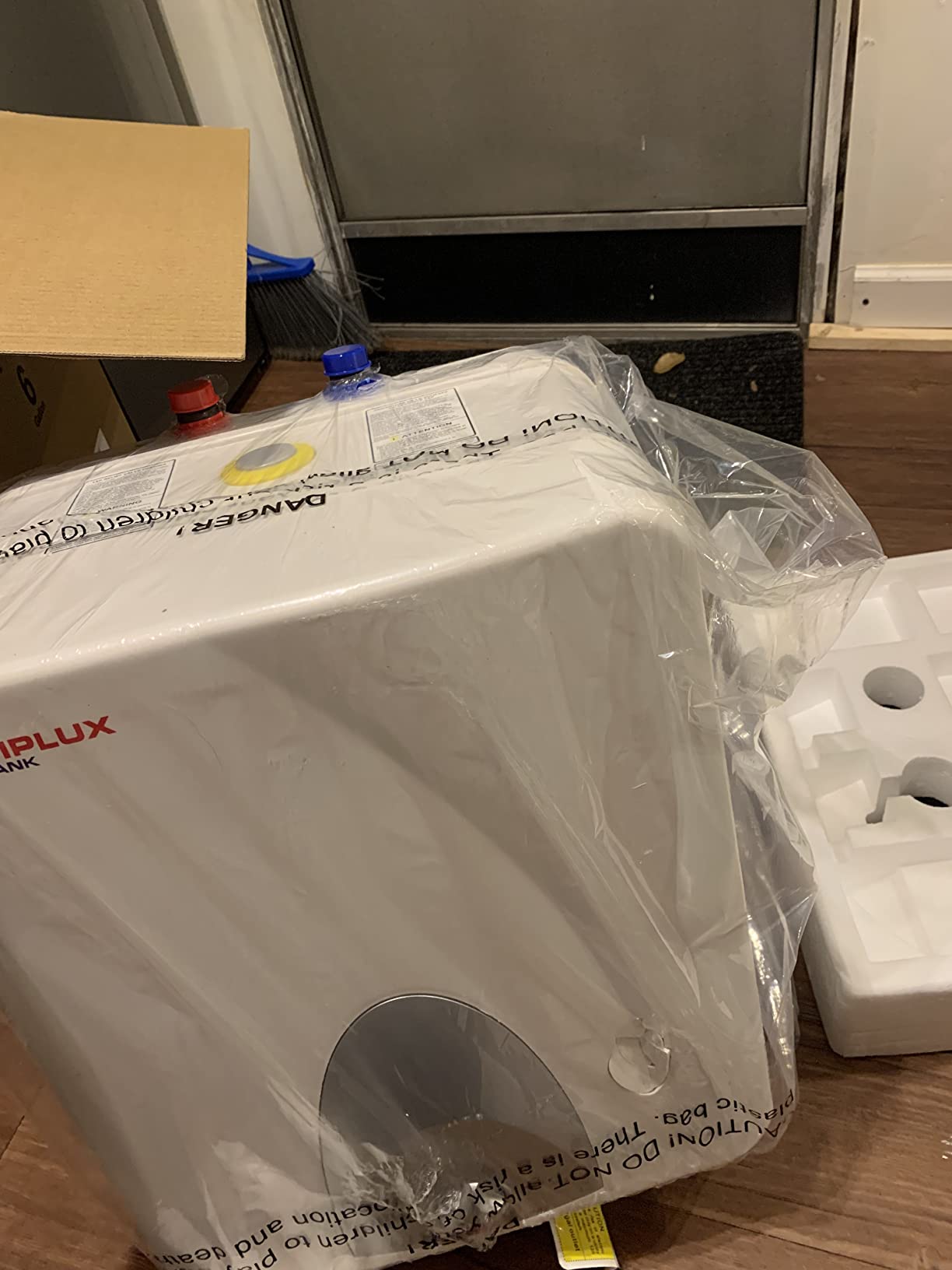 CAMPLUX Tankless Water Heater Electric 6kW at 240 Volts, Point of Use Instant Hot Water Heater CSA Approved with Temperature Display, Under Sink Self Modulating Technology, White customer photo 2