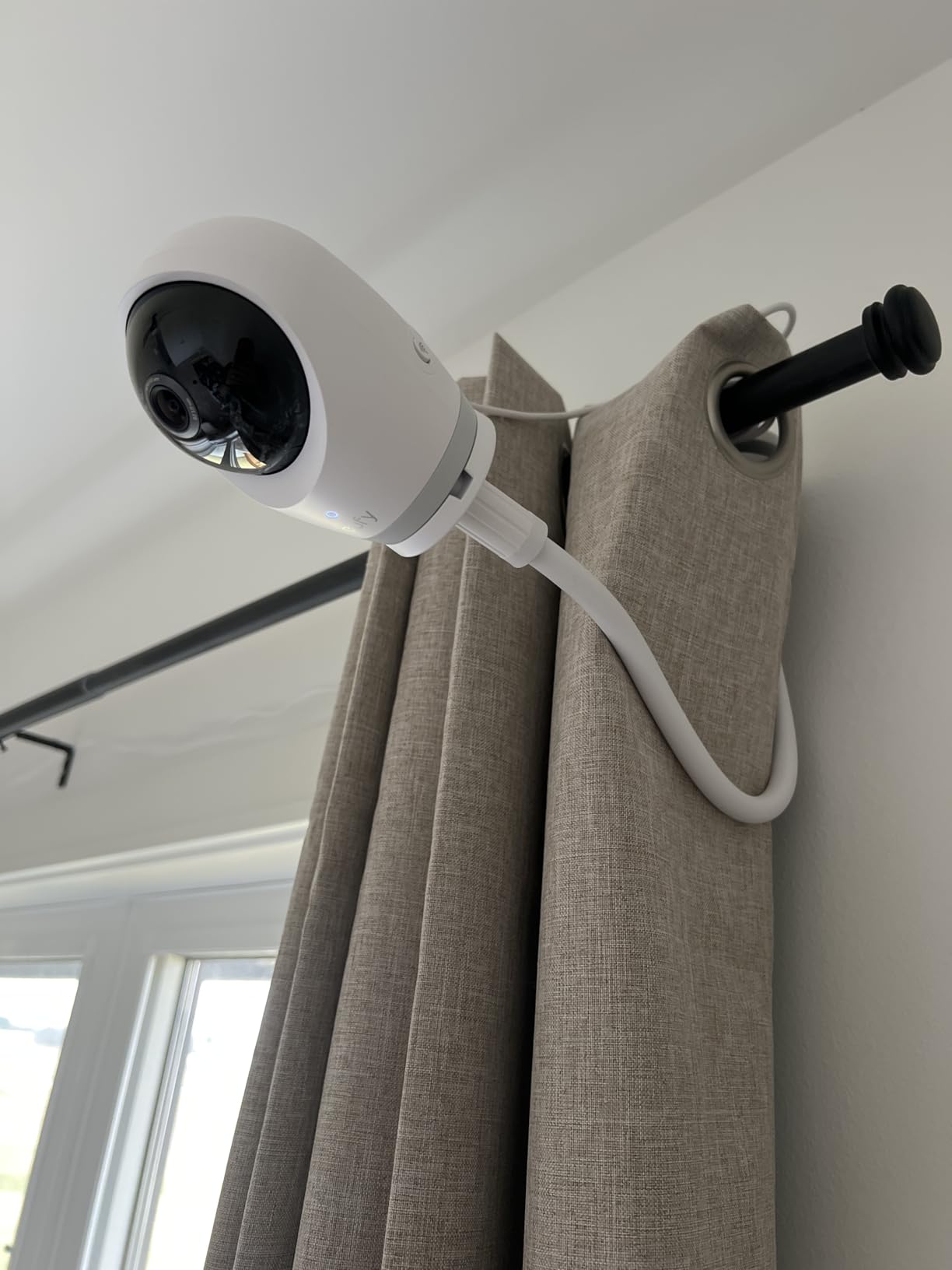 eufy Security E21 Baby Monitor with 4K UHD Camera, 5'' 720p Screen, Pan-Tilt and 8× Zoom, Dual Wi-Fi/Local Connection, 24/7 App Recording, Portable Built-in Battery-Powered Camera, ANR customer photo 1