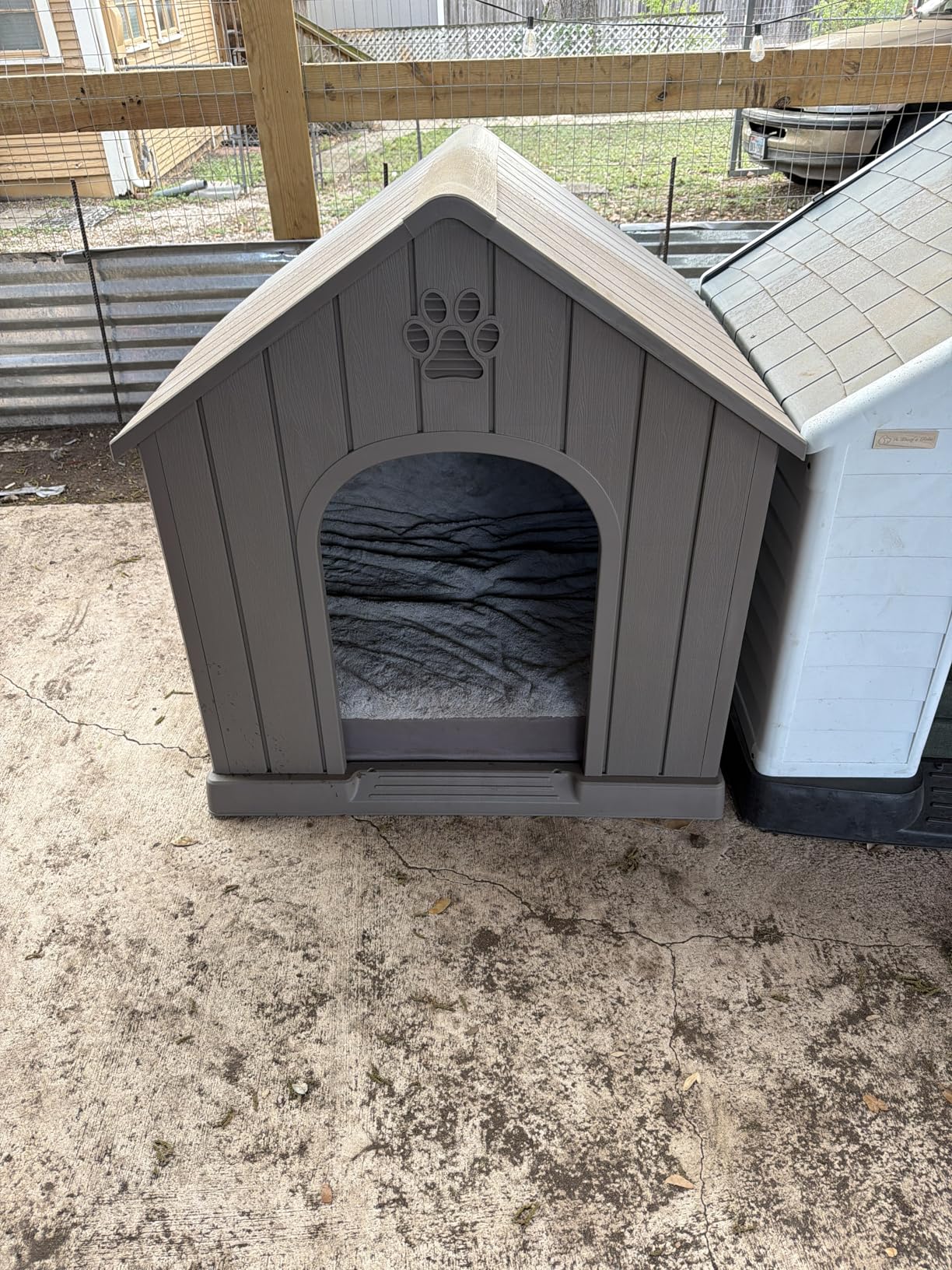 Fancyango Large Dog House Outdoor Indoor for Medium Large Dogs, Durable Plastic Waterproof Doghouse with Air Vents and Elevated Floor, Easy Clean and Assemble (Black, 36.2''L×38''W×38''H) customer photo 2