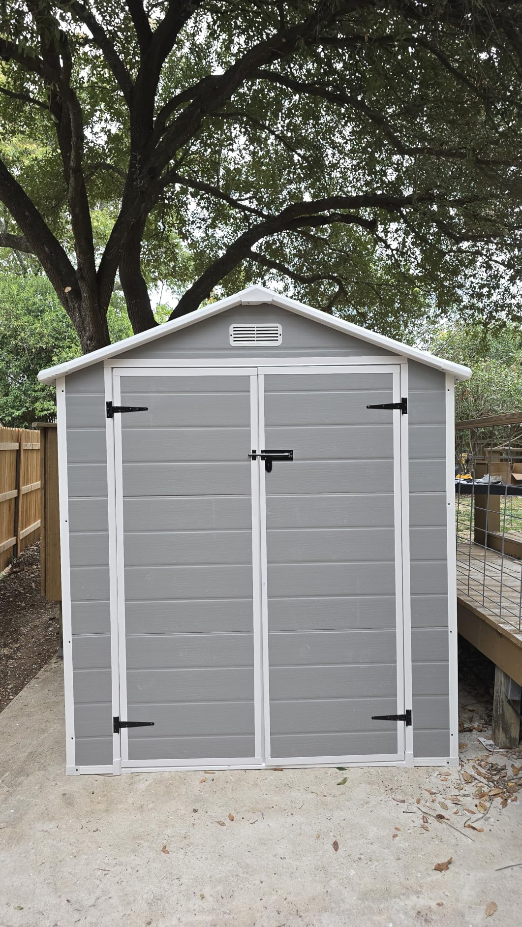 Devoko 6 x 4 FT Plastic Outdoor Storage Shed with Floor, Resin Tool Shed with Window, Outside Waterproof Garden Shed with Lockable Door for Patio, Backyard, Poolside, Light Grey customer photo 2