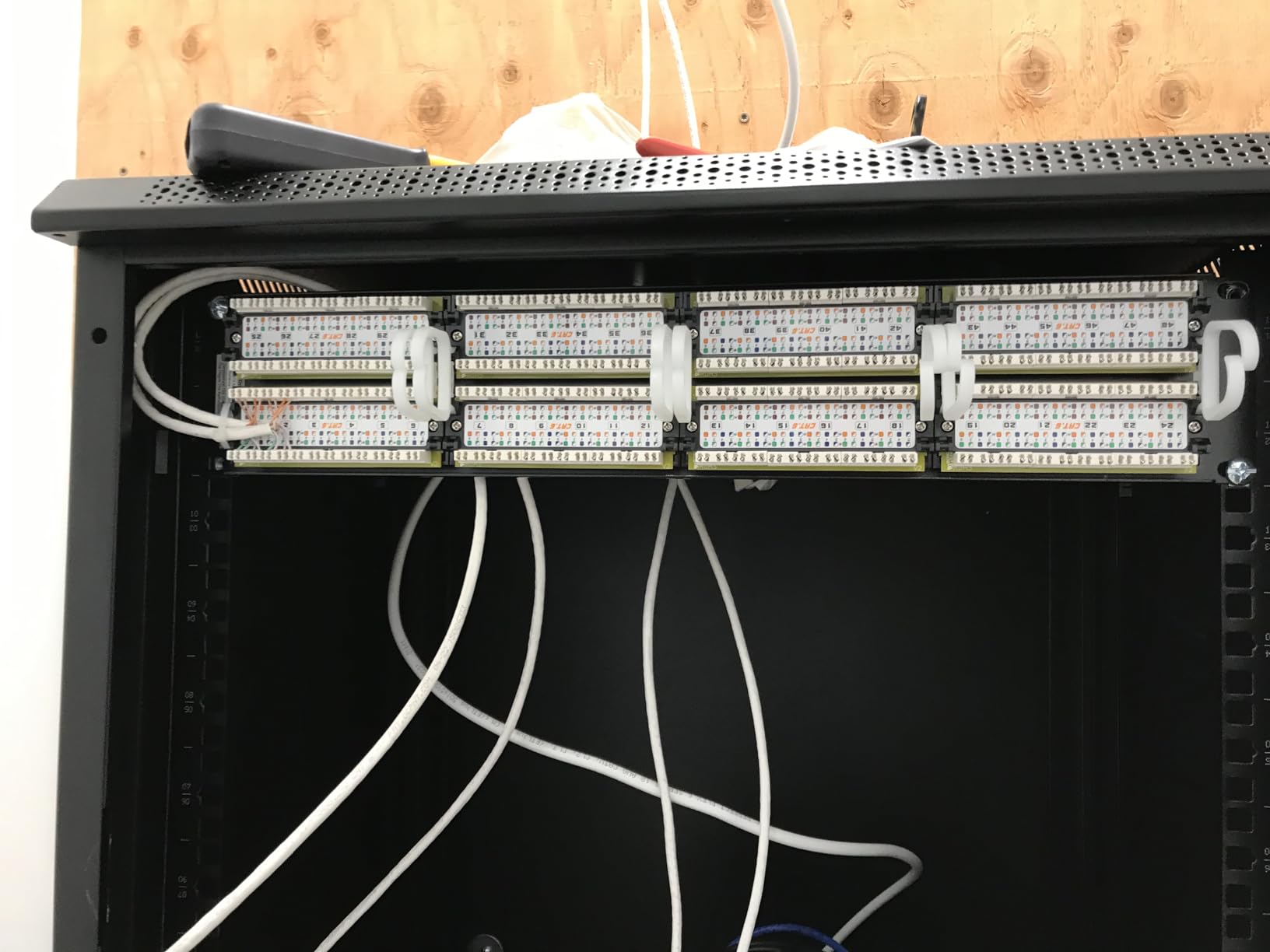 TRENDnet 48-Port Cat6 Unshielded Patch Panel, Wallmount or Rackmount, Compatible with Cat3,4,5,5e,6 Cabling, for Ethernet, Fast Ethernet, Gigabit Applications, Black, TC-P48C6 customer photo 1