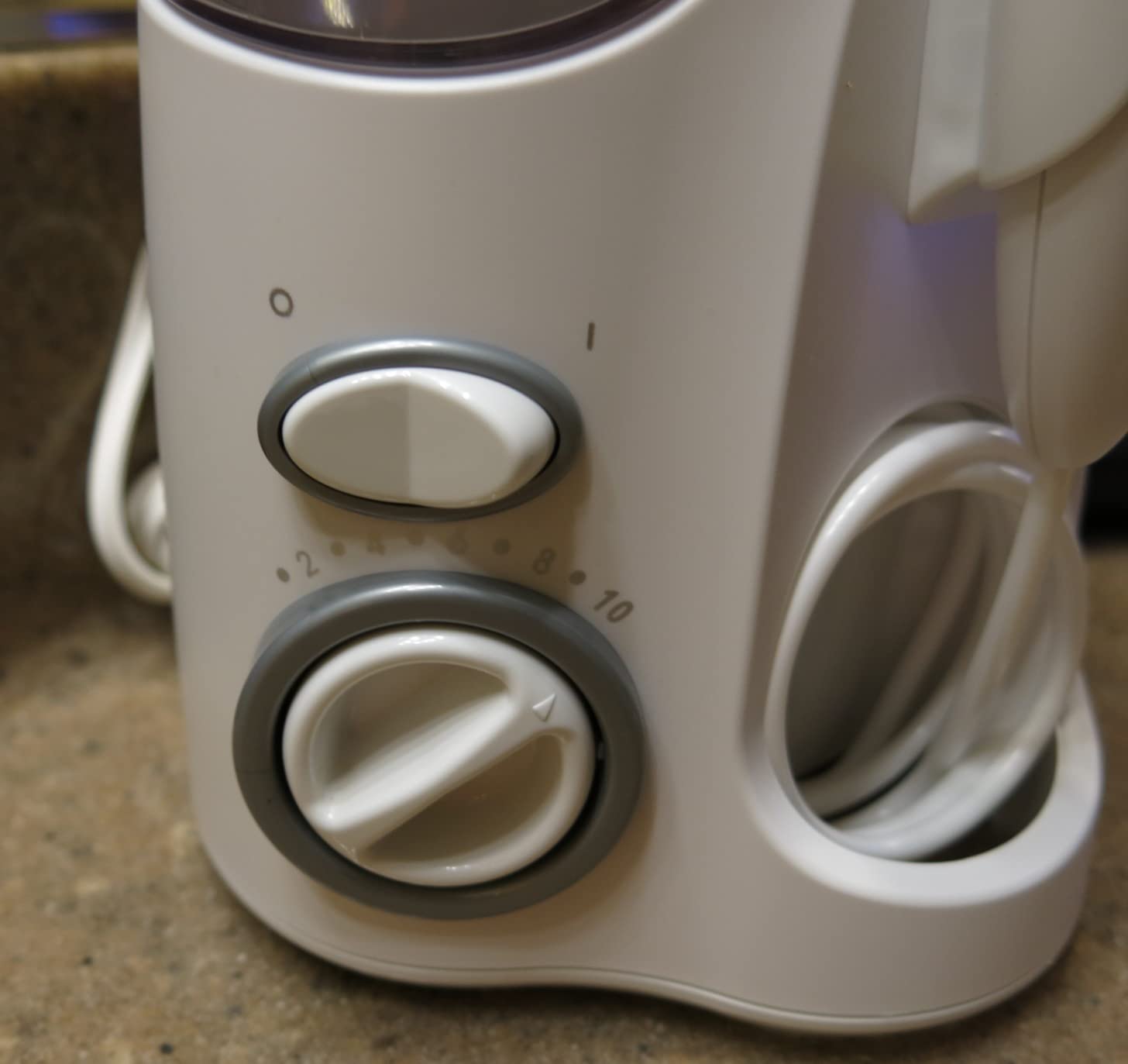 Waterpik Ultra Water Flosser, White - 90+ Seconds of Flossing Time - 10 Pressure Settings, 360-Degree Tip Rotation - Includes Six Tips & Built-in Tip Storage customer photo 1