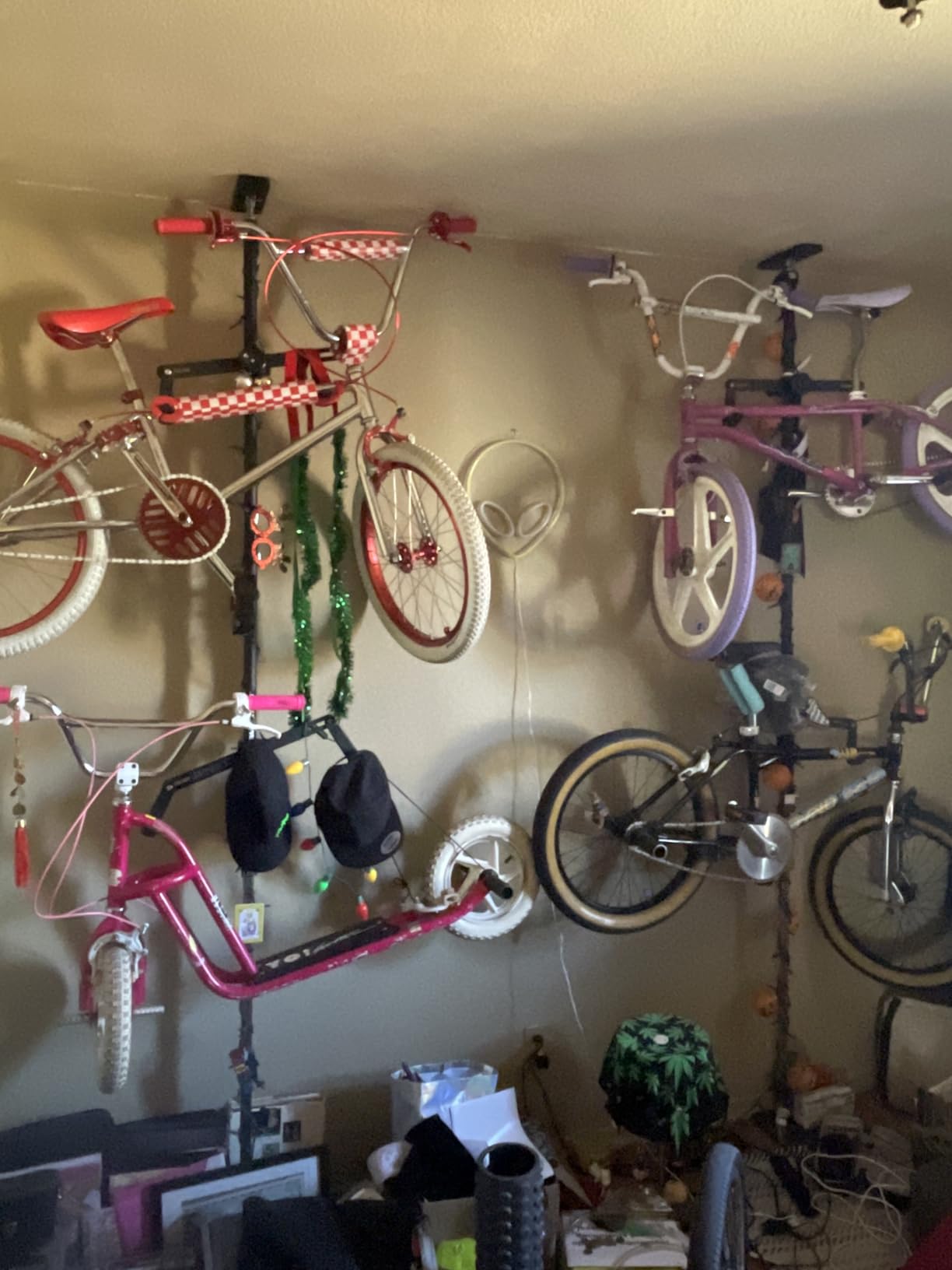Swagman Hang It Bike Storage System Floor-to-Ceiling Tension Mounted Rack for Indoor Bike Storage and Organization customer photo 1