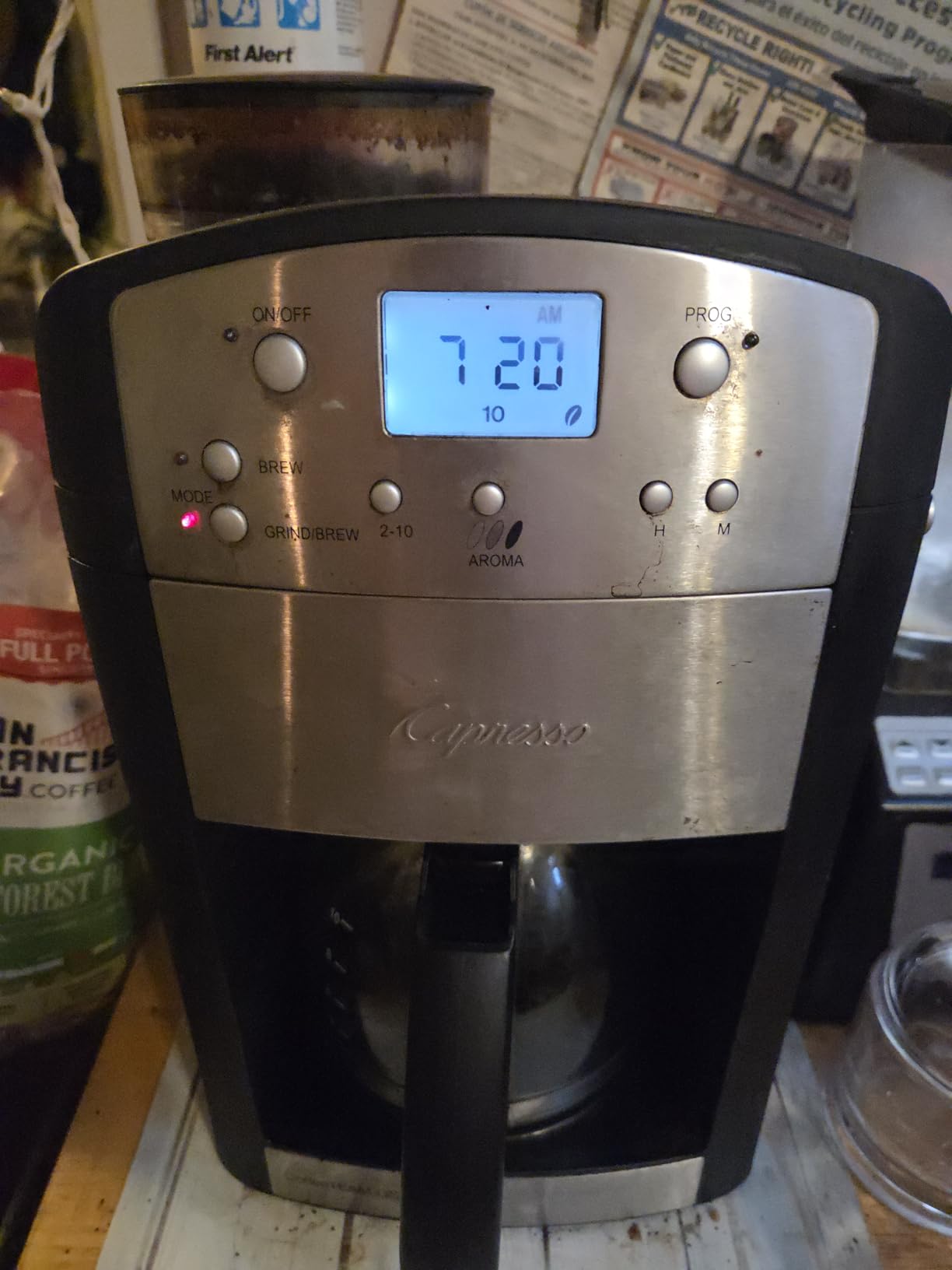 Capresso 464.05 CoffeeTeam GS 10-Cup Digital Coffeemaker with Conical Burr Grinder, Glass Carafe , Black , 15.5