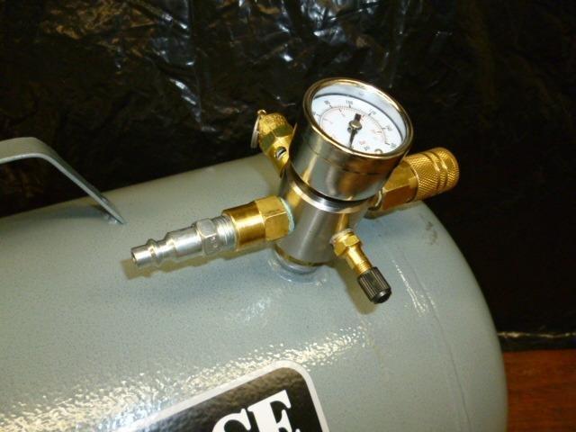 Ironhorse IHCT-05 5-Gallon 150 PSI Max Portable Air Tank with 4 ft 1/4 in Air Hose, Easy Read Tank Gauge customer photo 1