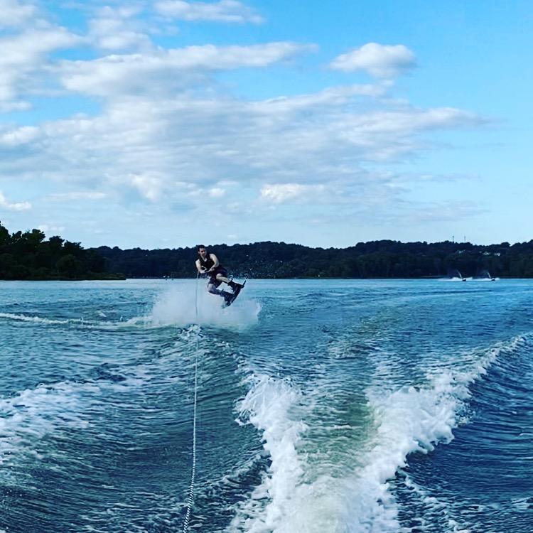 Full Throttle Aqua Extreme Wakeboard Kit (Black/Blue, 140cm x 42cm) customer photo 2