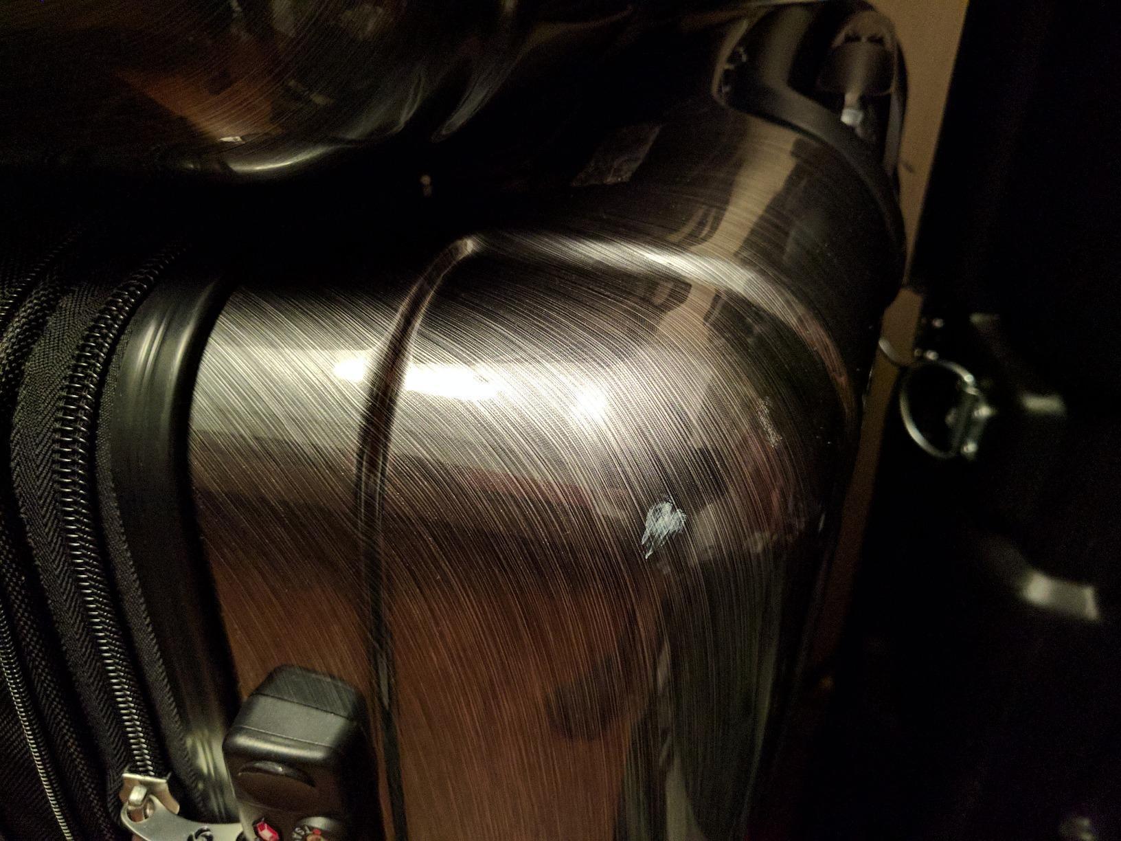 Samsonite Winfield 2 Hardside Expandable Luggage with Spinner Wheels, Charcoal, Checked-Medium 24-Inch customer photo 2