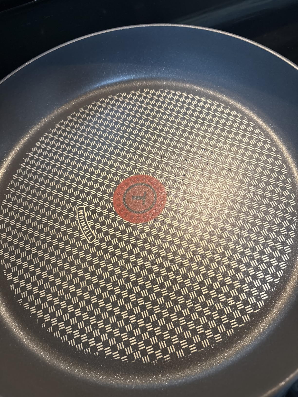 T-Fal Ultimate Hard Anodized Nonstick Fry Pan with Lid 12 Inch, Oven Broiler Safe 400F, Dishwasher Safe customer photo 1