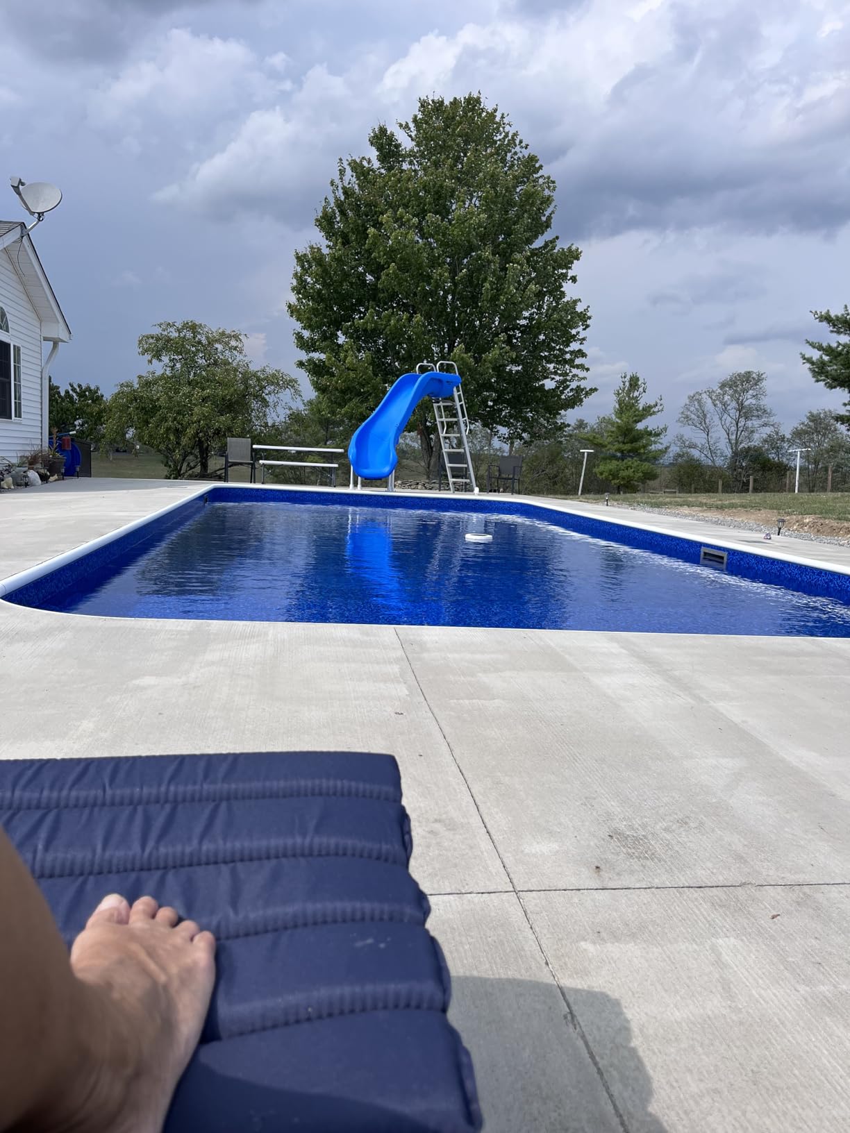 S.R. Smith 610-209-58120 Rogue2 Pool Slide, Gray customer photo 2