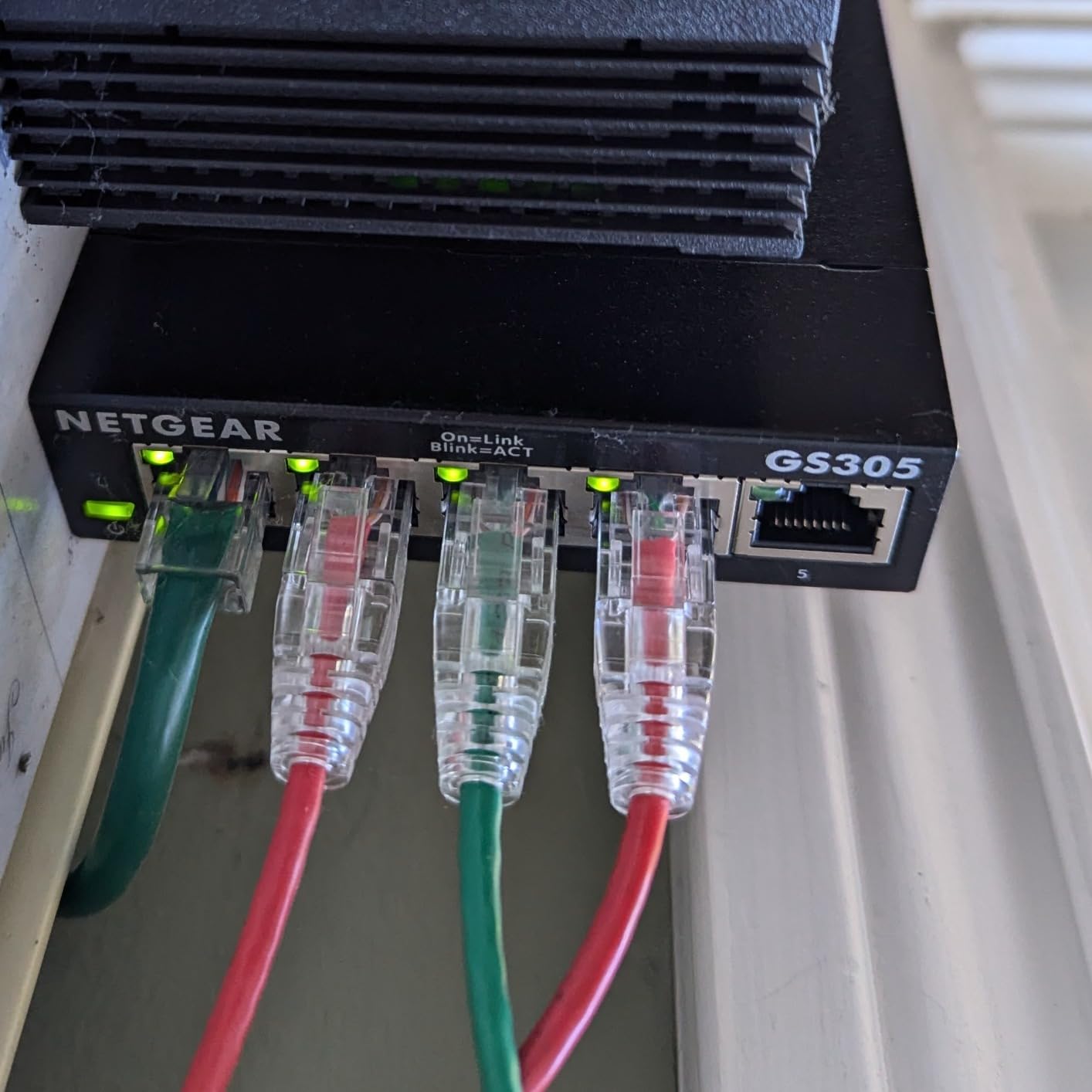 NETGEAR 8-Port Gigabit Ethernet Unmanaged Switch (GS108) - Desktop or Wall Mount customer photo 1