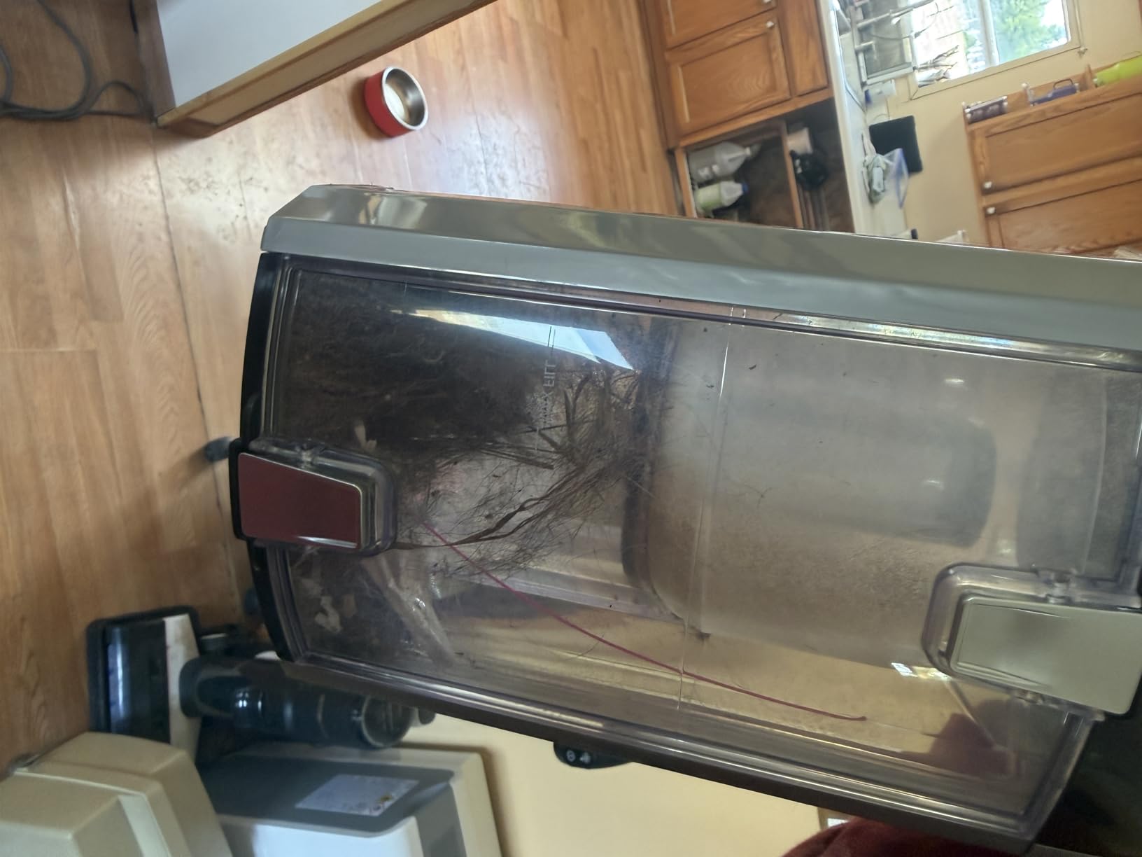 Shark NV752 Rotator Powered Lift-Away TruePet Upright Vacuum with HEPA Filter customer photo 2