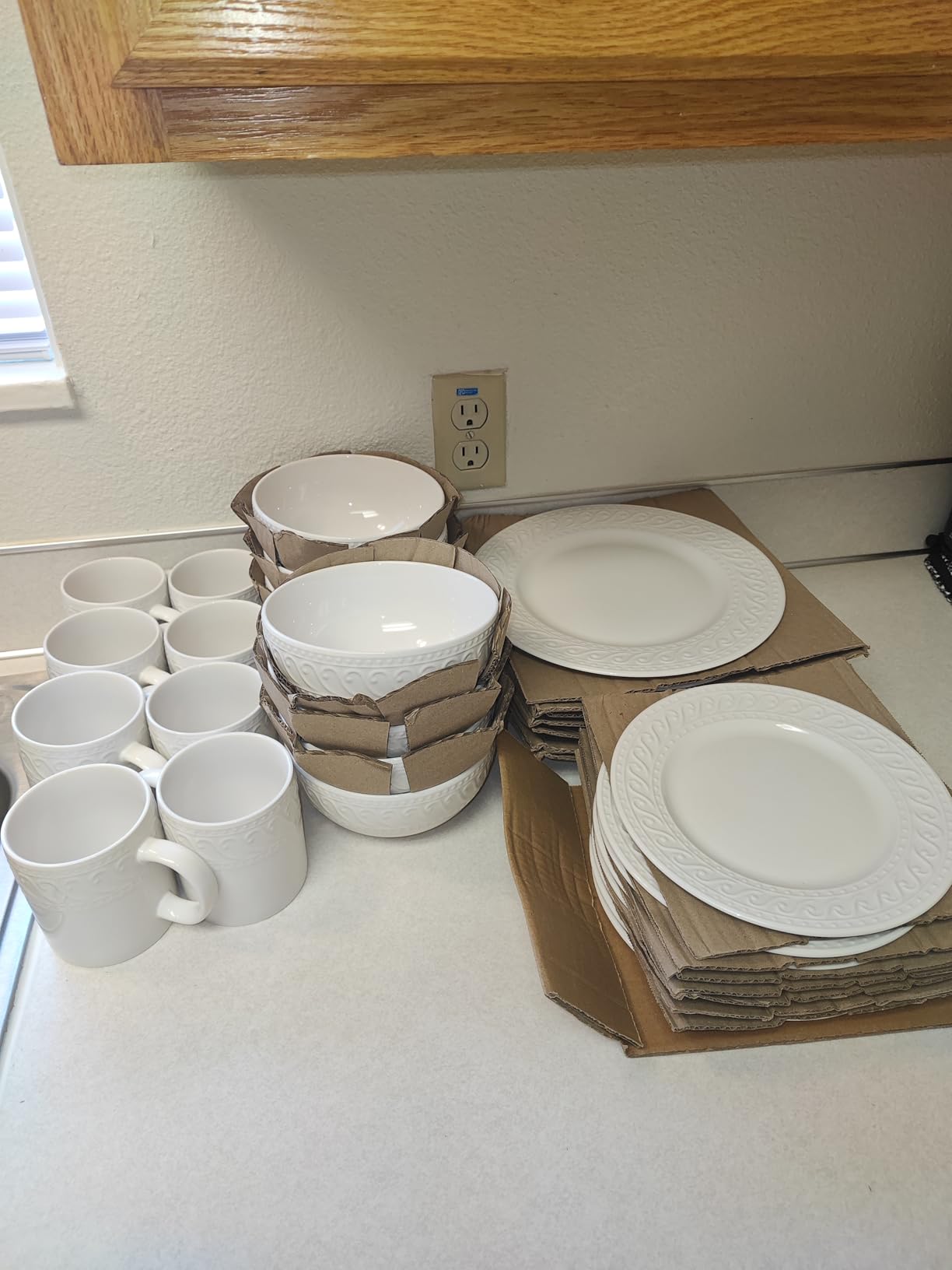 Pfaltzgraff Sylvia Dinnerware Set 32-Piece Service for 8, White Porcelain Dinner Plates, Salad Plates, Soup Bowls and Mugs with Embossed Scrollwork customer photo 2