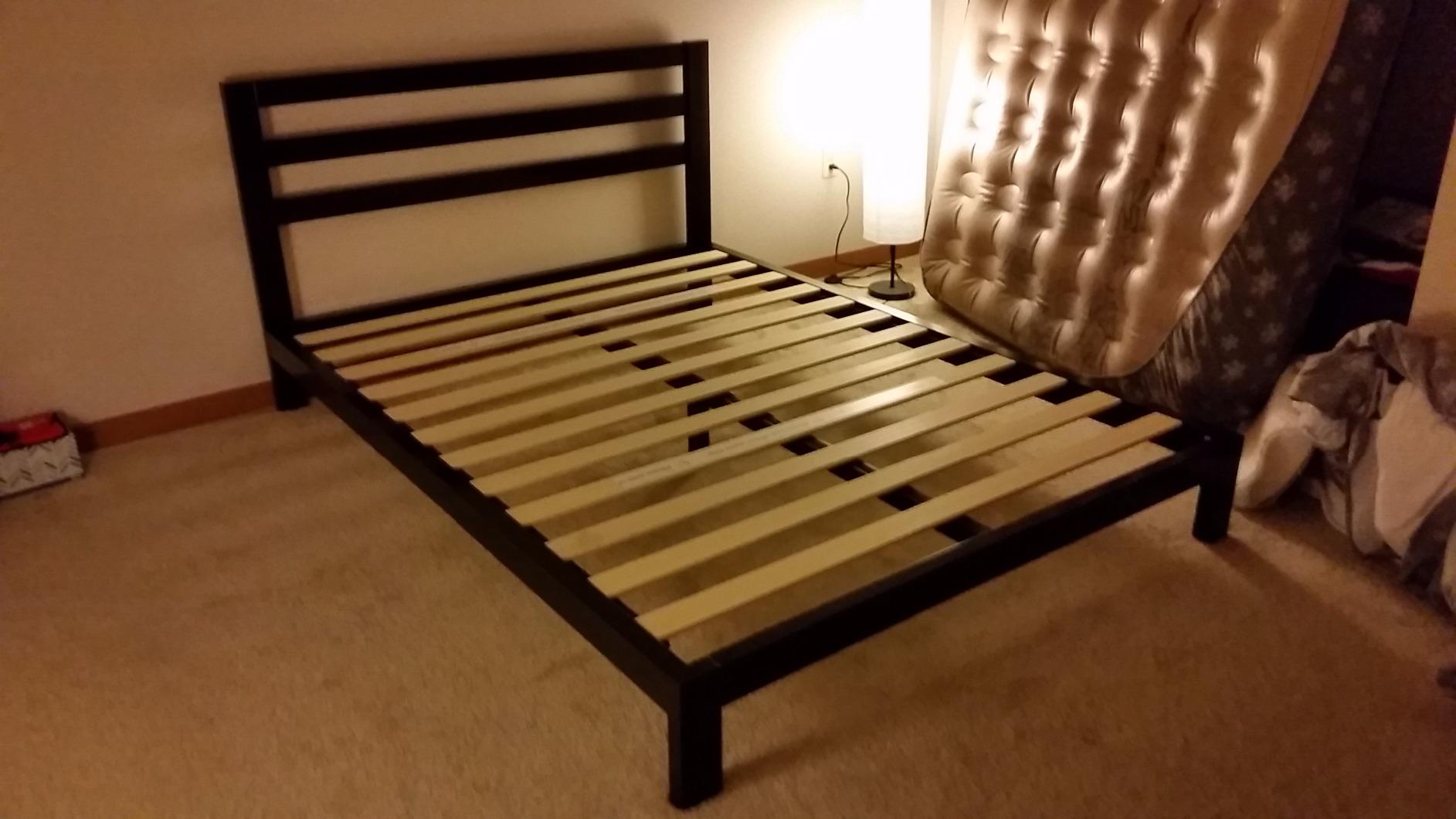 ZINUS Arnav Metal Platform Bed Frame with Headboard / Wood Slat Support / No Box Spring Needed / Easy Assembly, Queen customer photo 1
